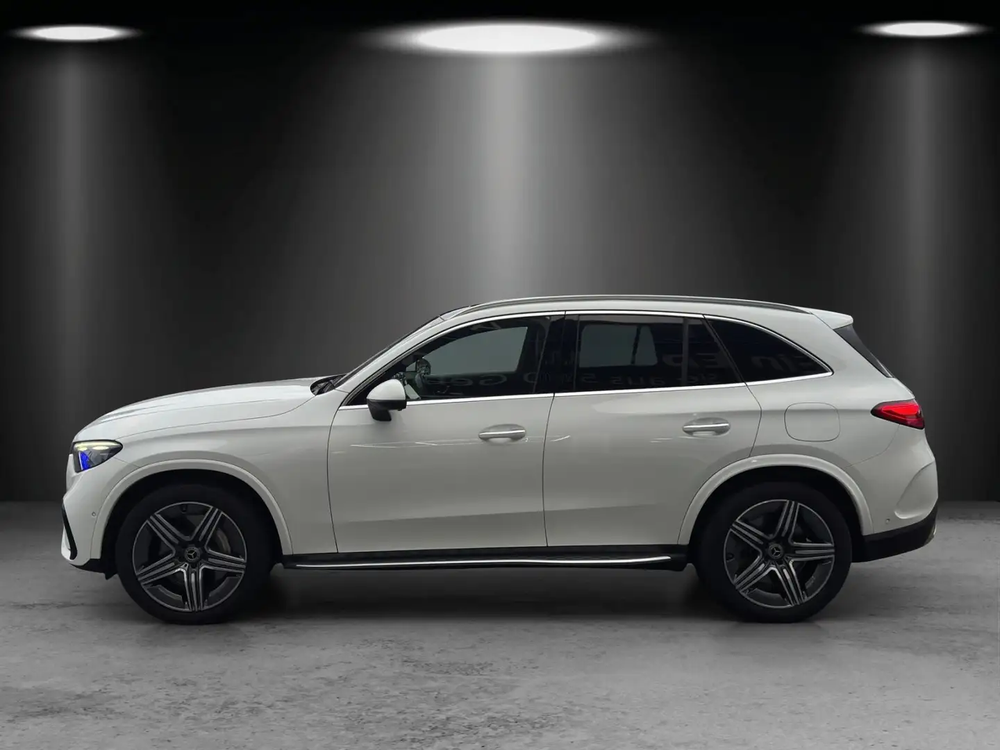 Mercedes-Benz GLC 400 e 4MATIC+AMG-Line+AIRMATIC+AHK+DISTRONIC Weiß - 2