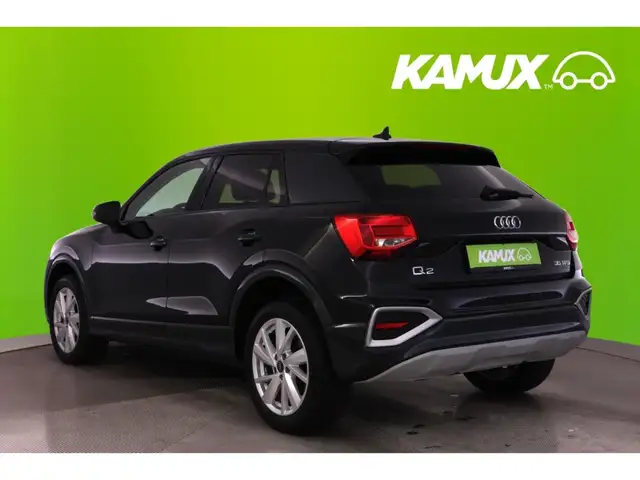 Audi Q2 view 6