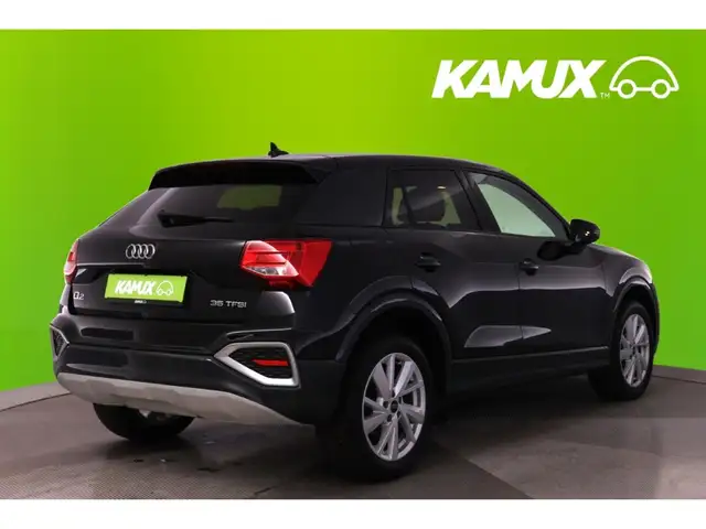 Audi Q2 view 4