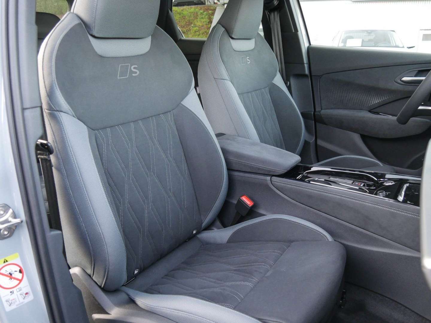 Audi Q3 S Line E-hybrid -  - Joinsteer - #5