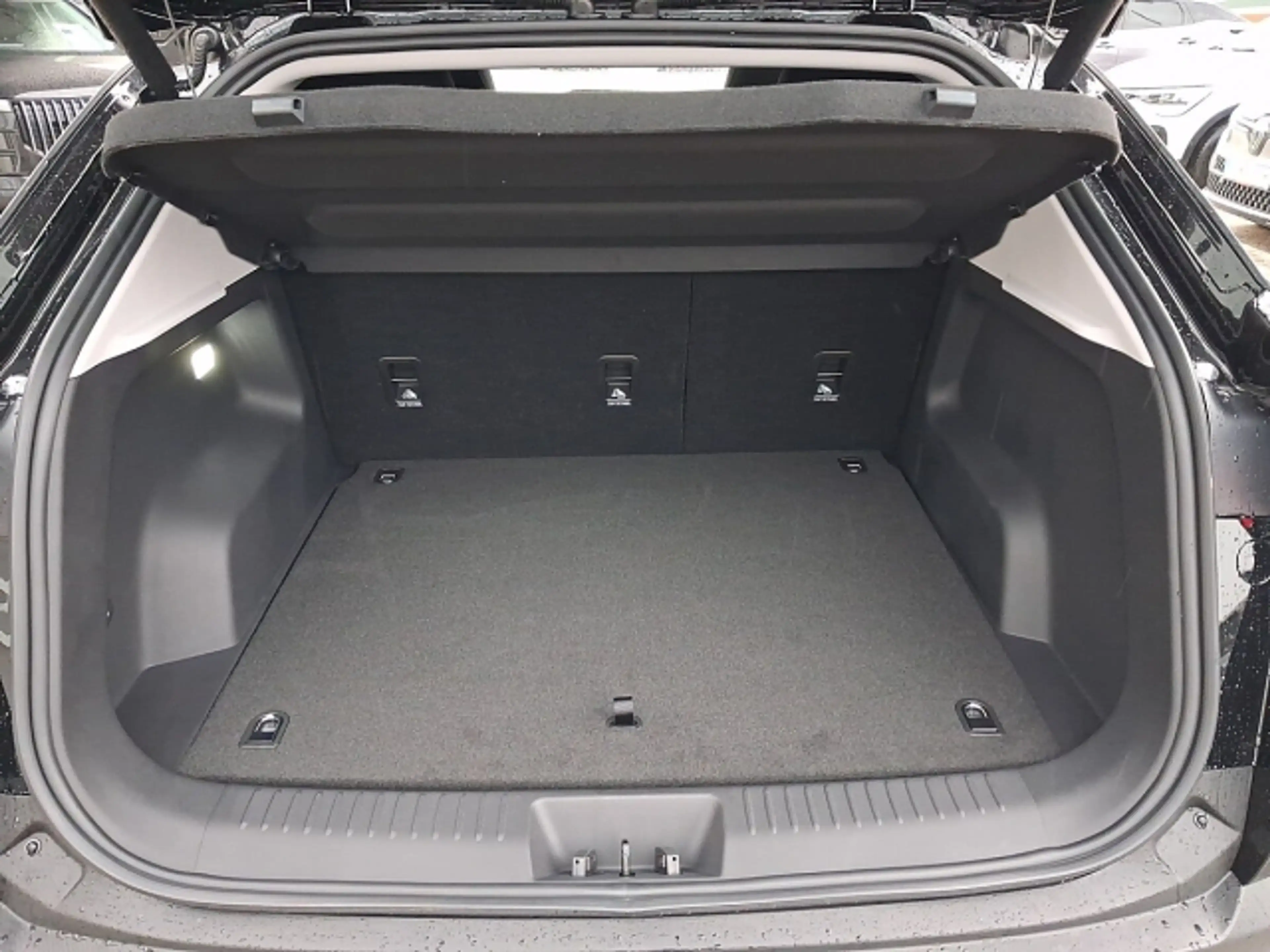 Omoda 5 Omoda 5 Hybrid mit SHS Premium Line — photo 12