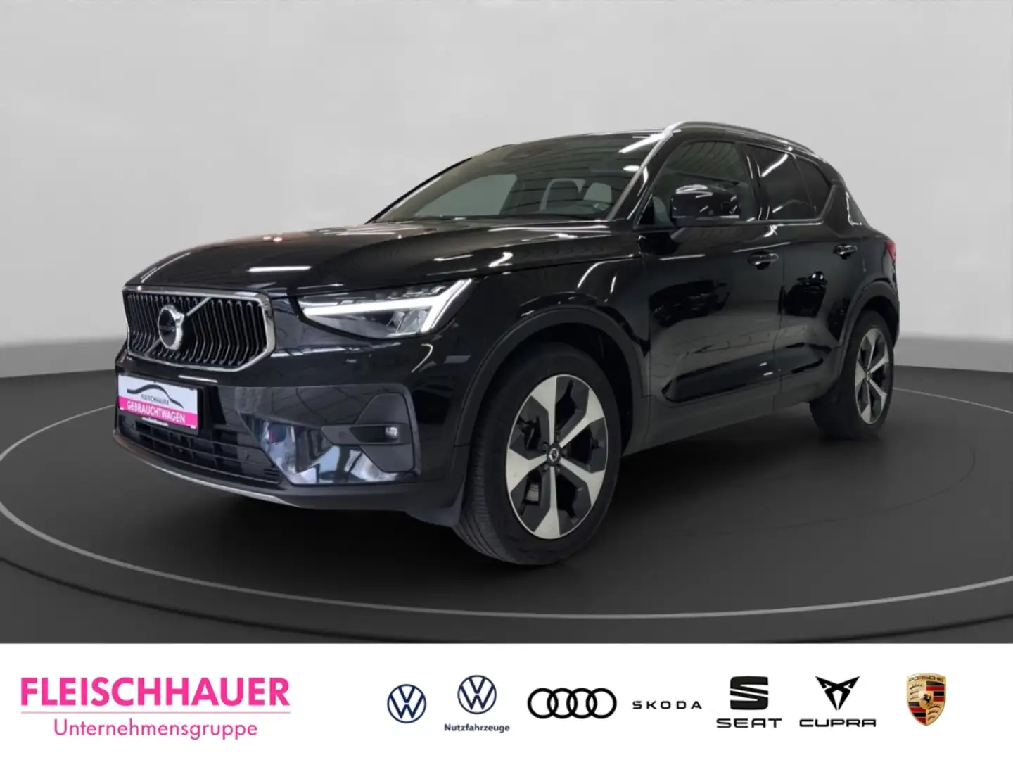 Volvo XC40 Volvo Black Edition LED+RFK+SHZ+AHK+LEDER+DAB+CARP Schwarz - 1