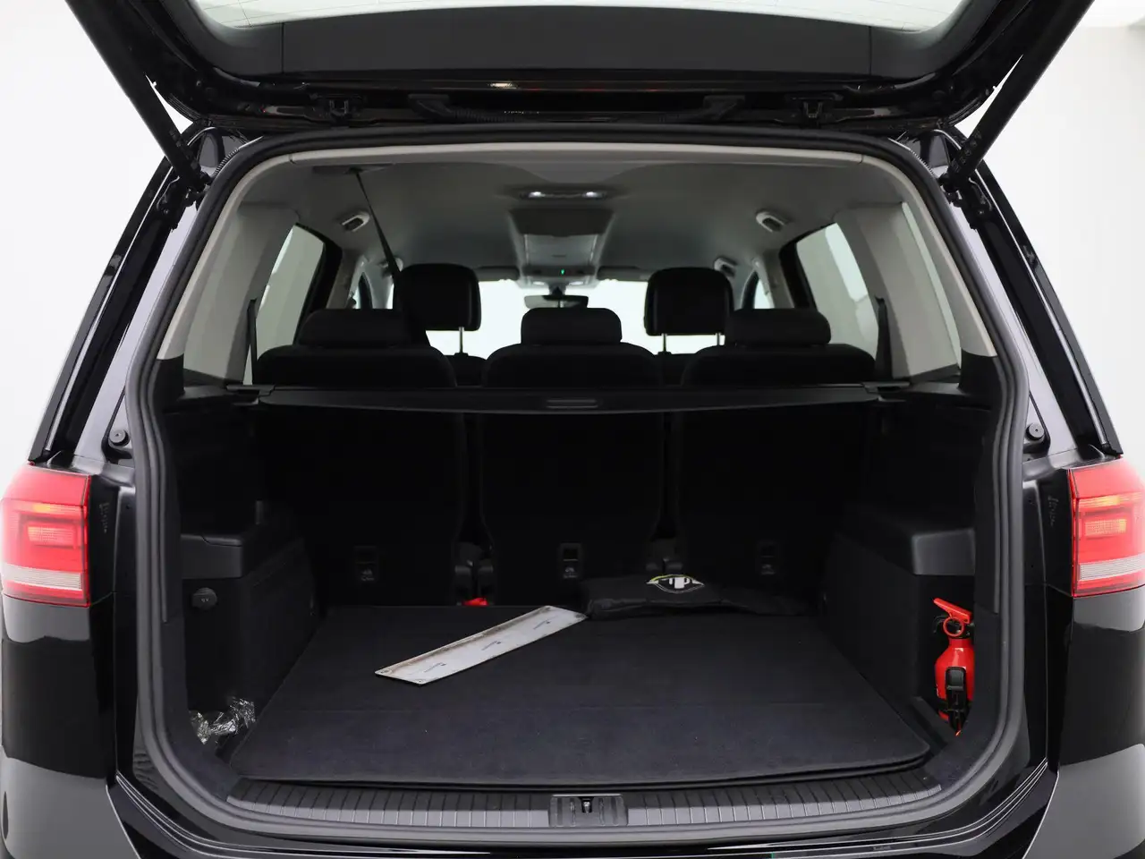 Volkswagen Touran 1.5 TSi Highline DSG CARPLAY ZETELVERWARMING A, миниатюра 13