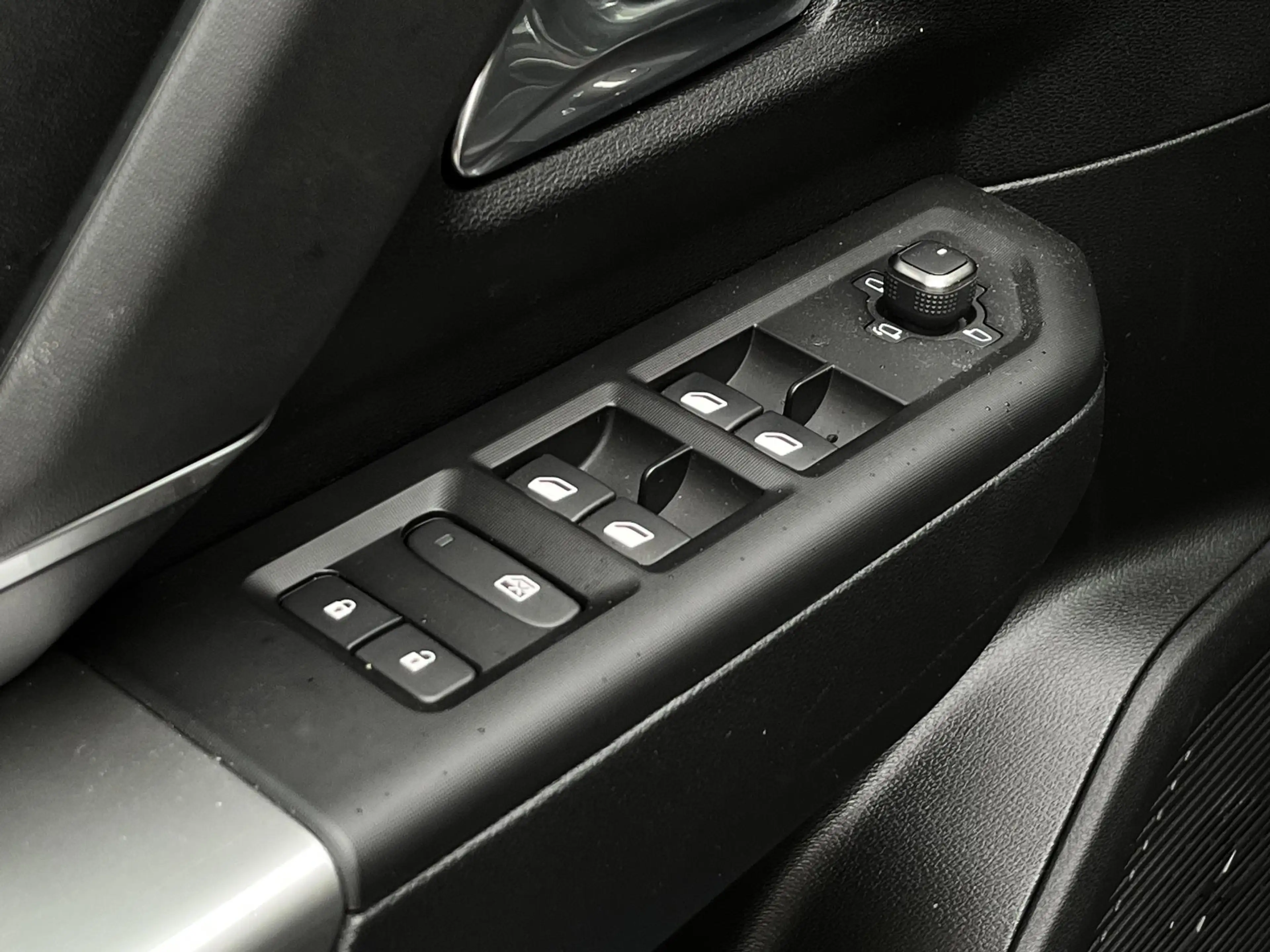 Jeep Compass 1.2 e-Hybrid Summit | Apple/Android | Panorama sch — photo 23