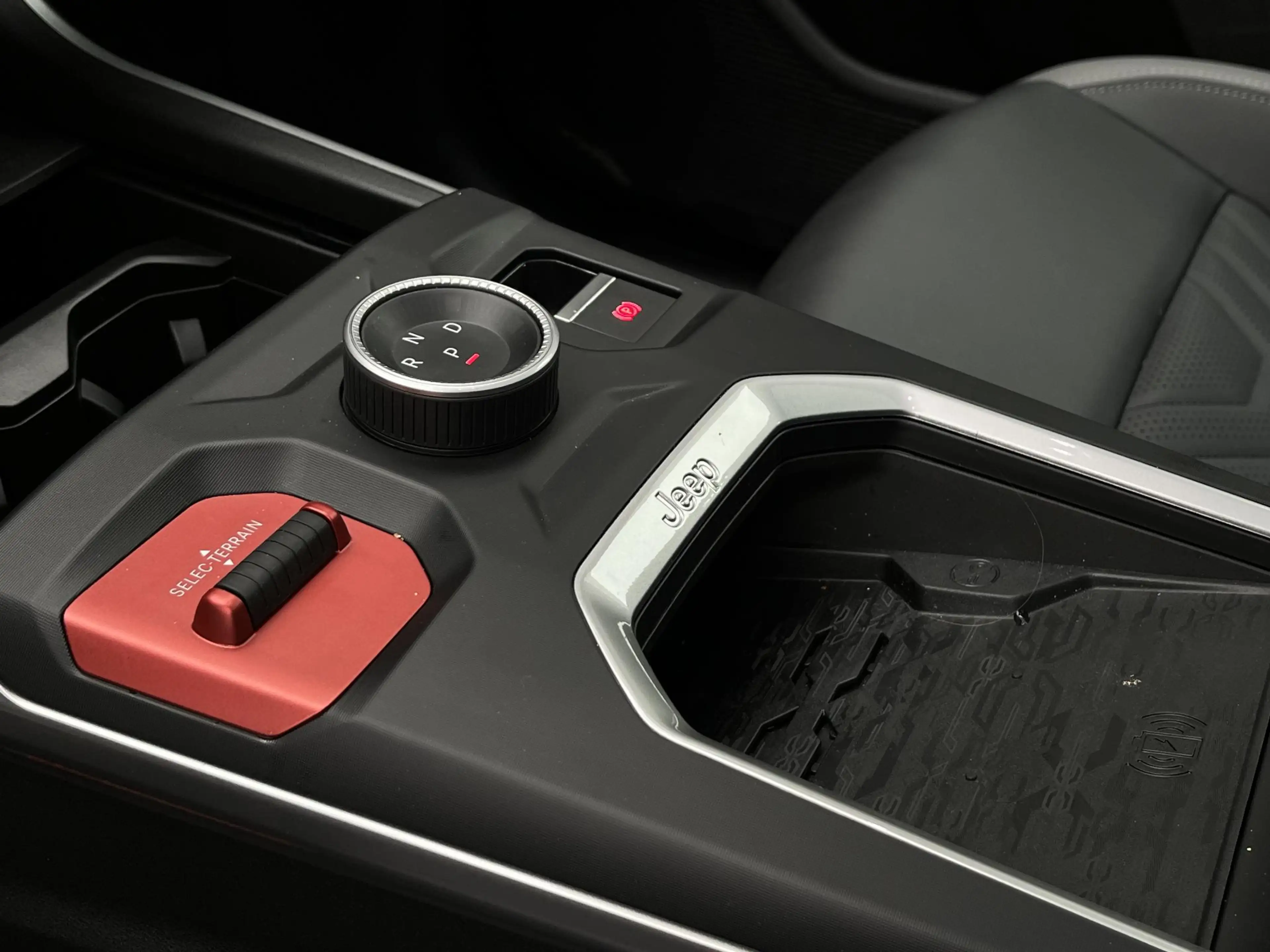 Jeep Compass 1.2 e-Hybrid Summit | Apple/Android | Panorama sch — photo 8