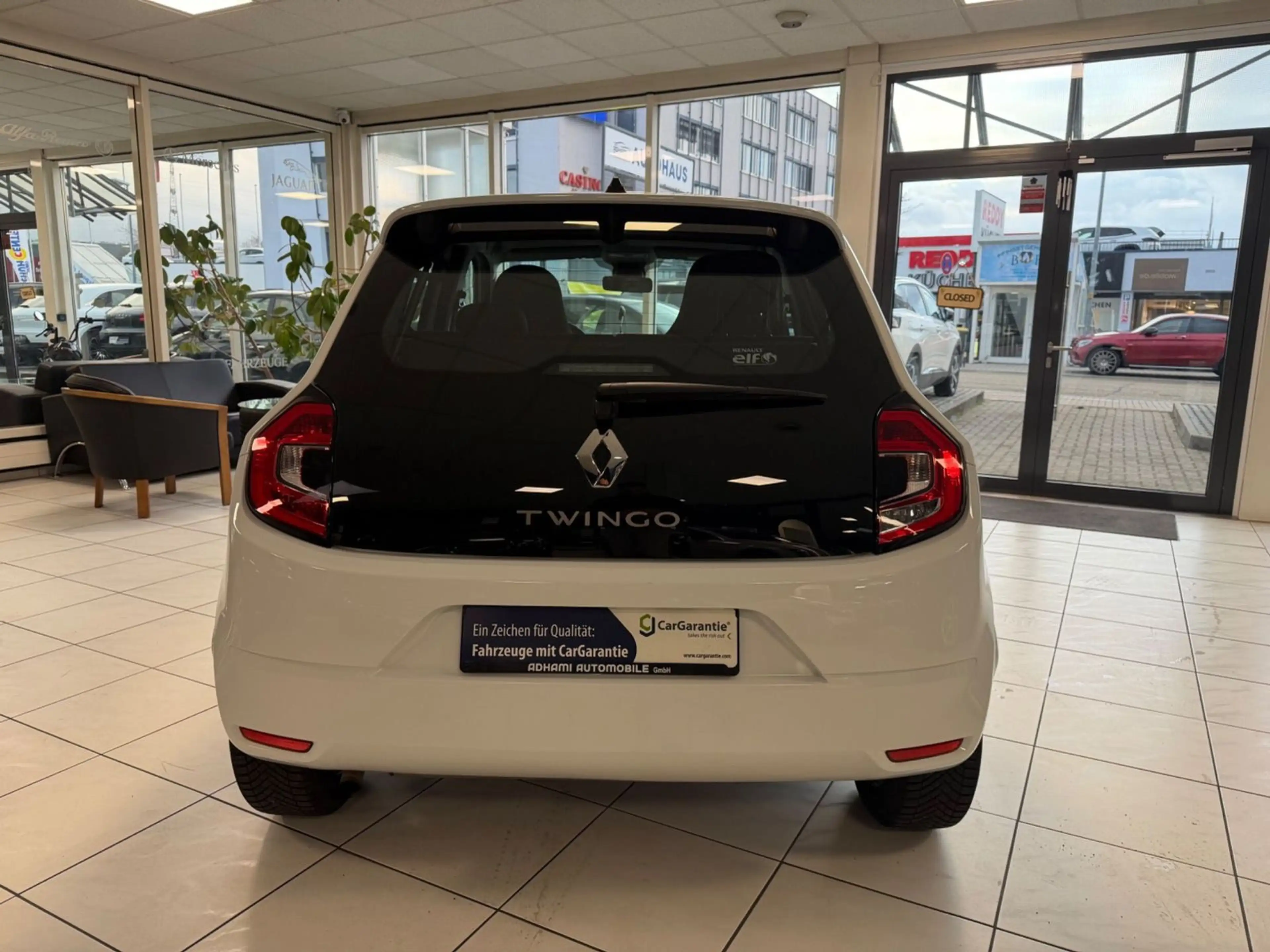 Renault Twingo TCe 90 Limited/KLIMA/SHZ/LED/TÜV NEU! — photo 6