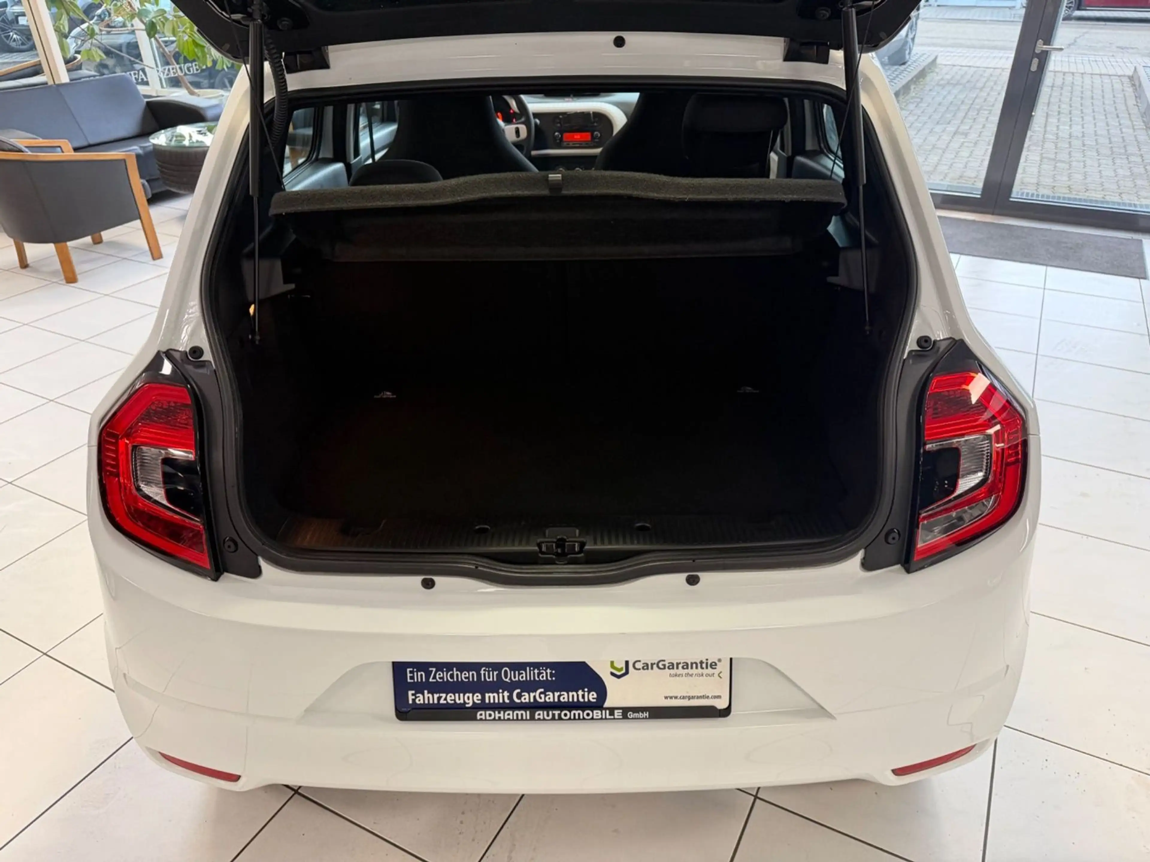 Renault Twingo TCe 90 Limited/KLIMA/SHZ/LED/TÜV NEU! — photo 20