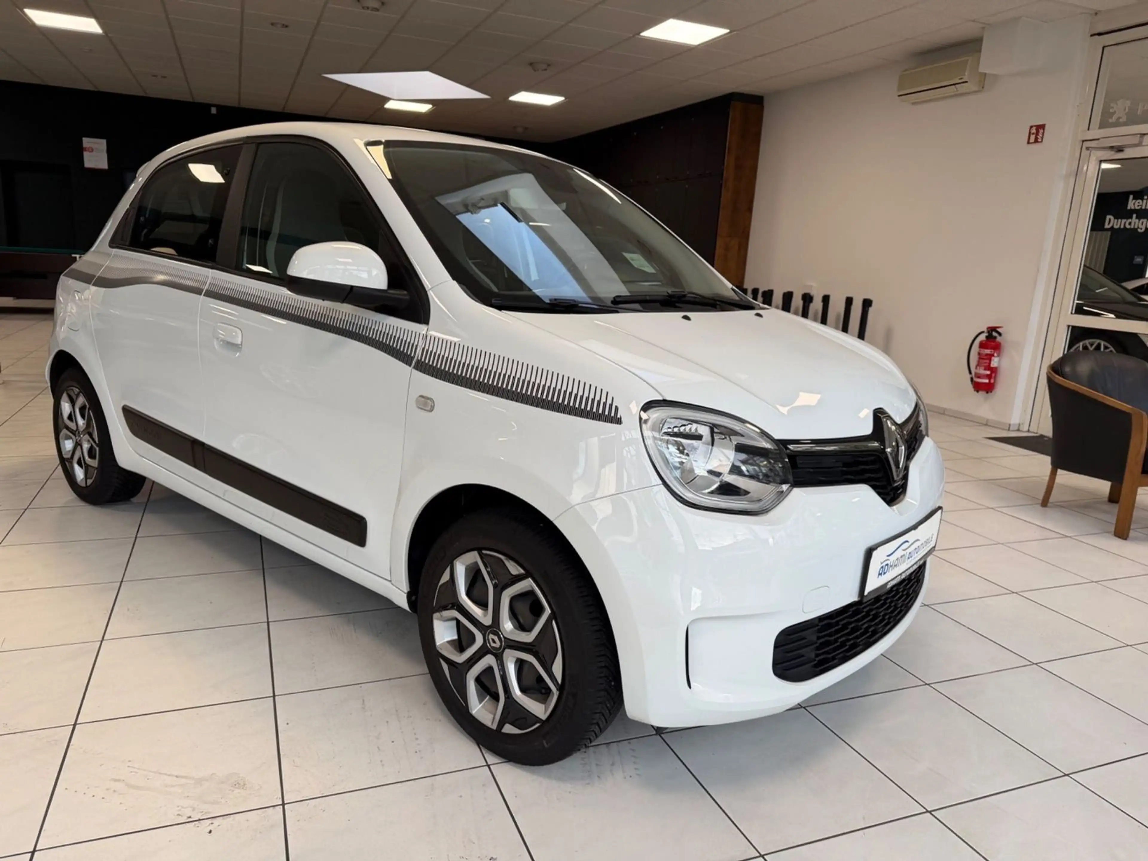 Renault Twingo TCe 90 Limited/KLIMA/SHZ/LED/TÜV NEU! — photo 3