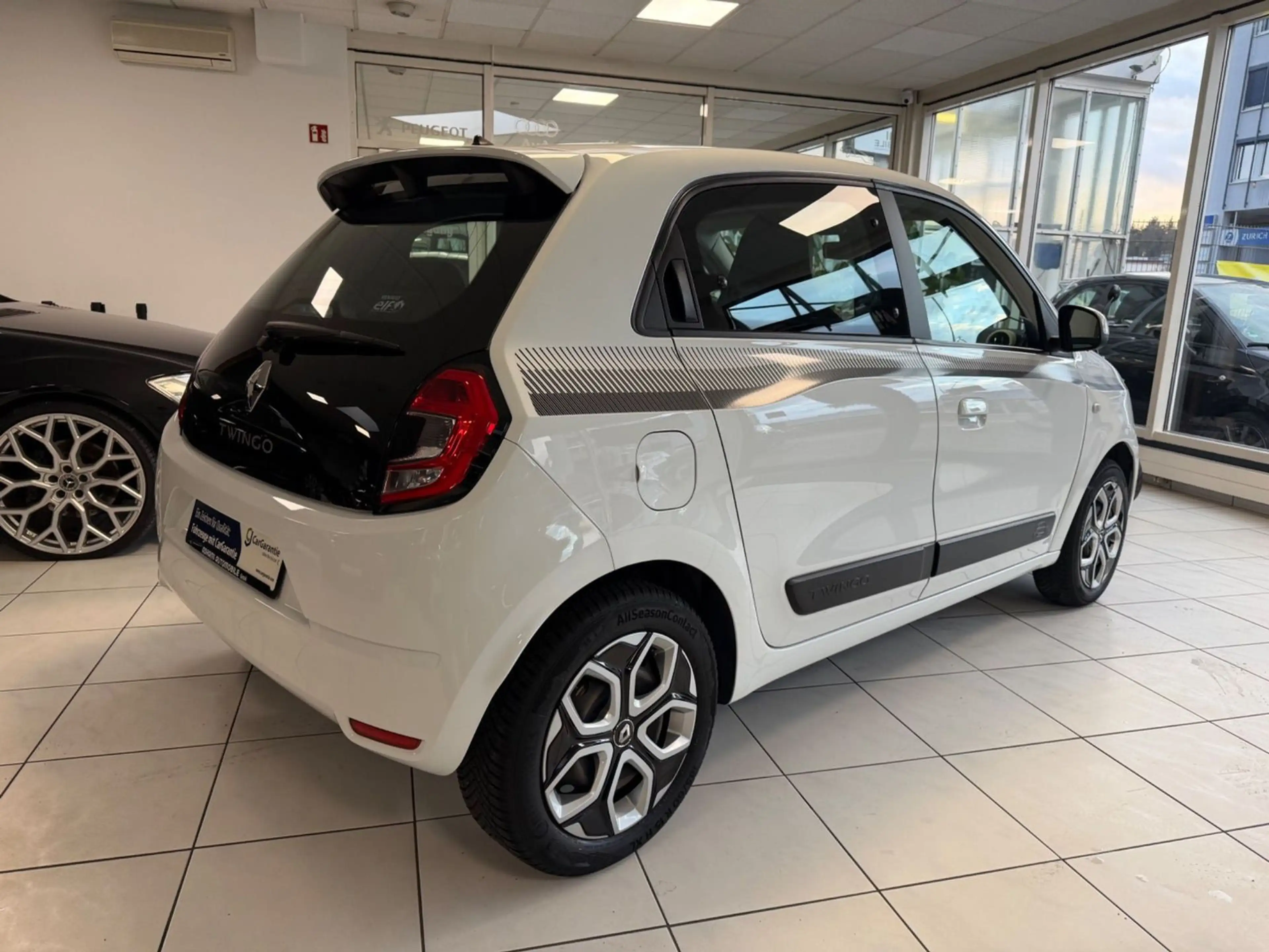 Renault Twingo TCe 90 Limited/KLIMA/SHZ/LED/TÜV NEU! — photo 5