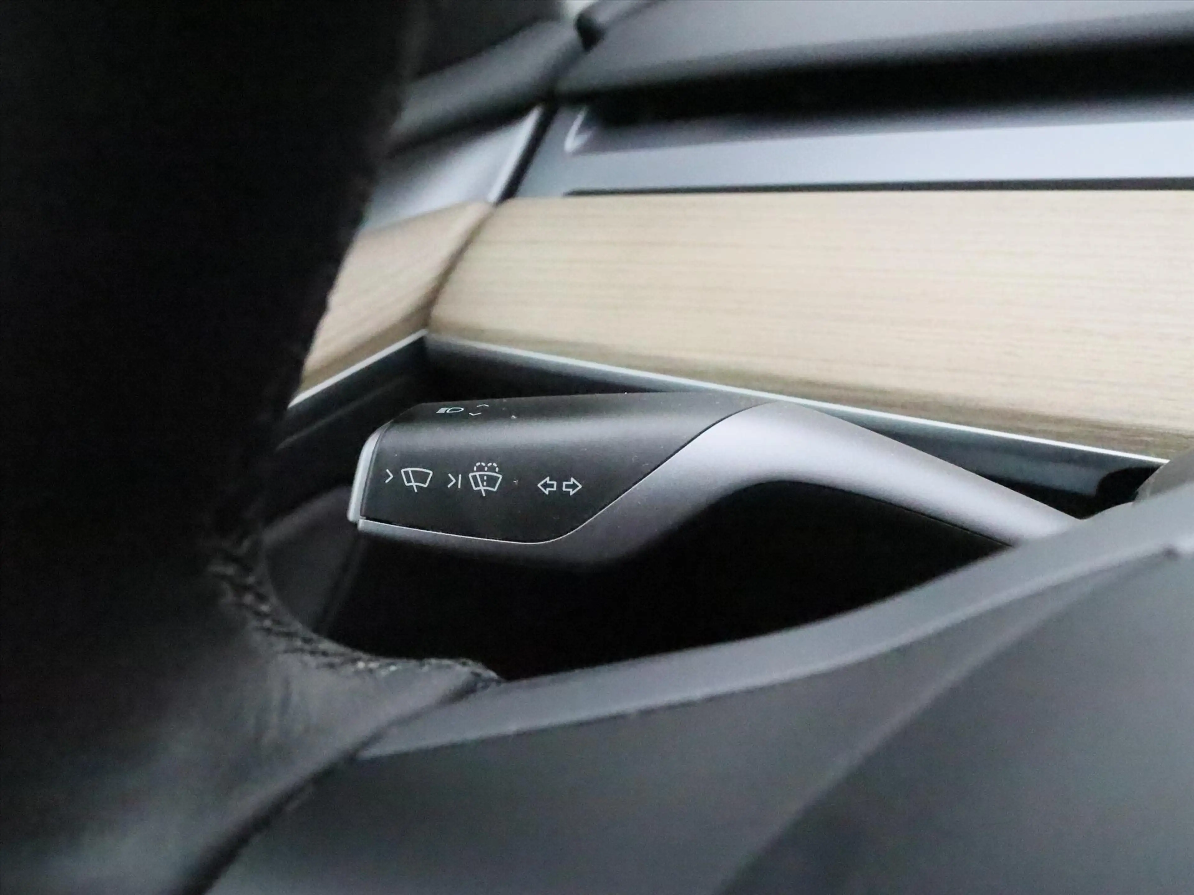 Tesla Model Y Long Range AWD 75kWh 351pk AMD RYZEN 92,5% SoH [ A — photo 19