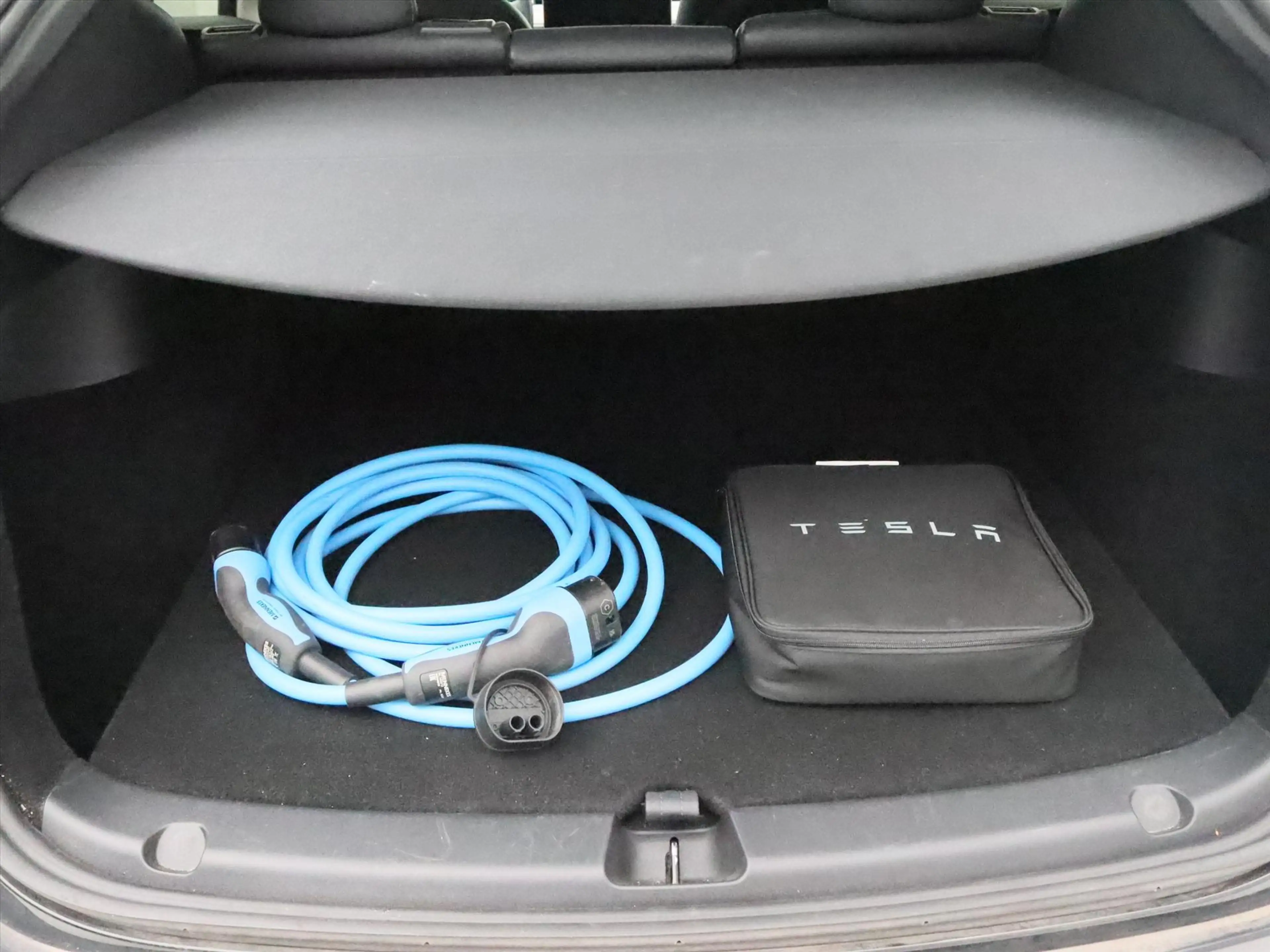 Tesla Model Y Long Range AWD 75kWh 351pk AMD RYZEN 92,5% SoH [ A — photo 34