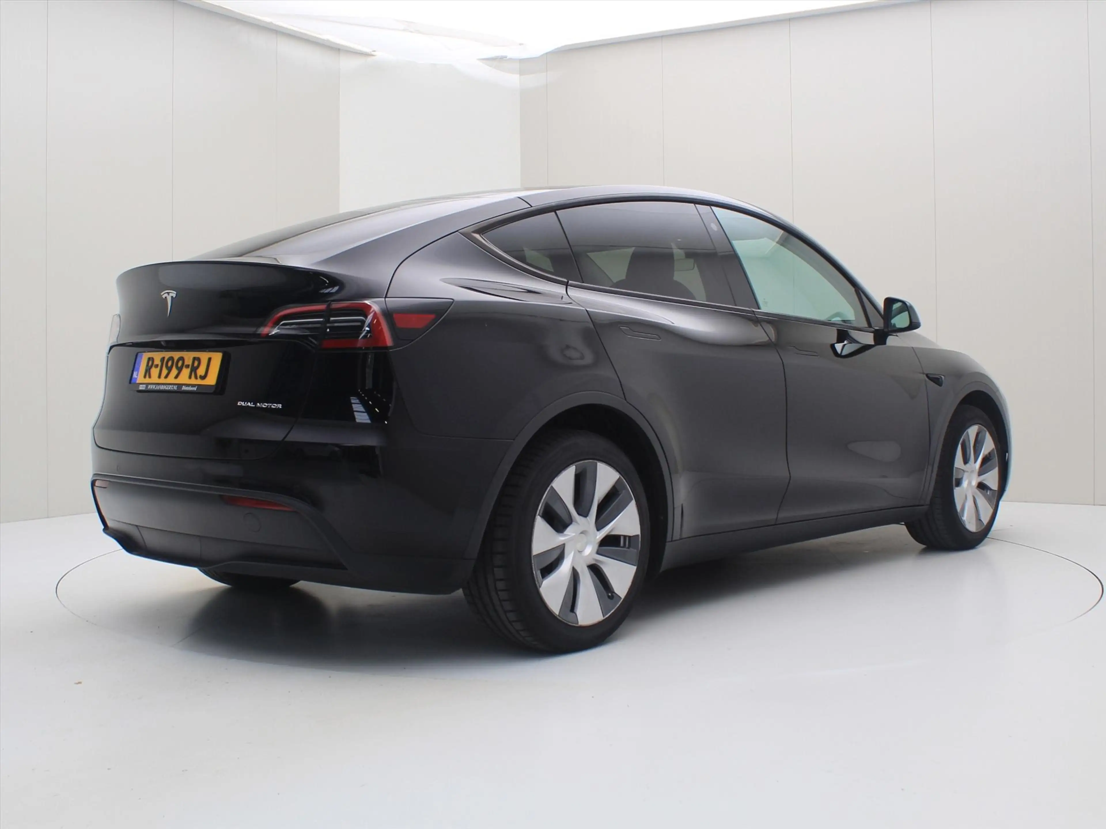 Tesla Model Y Long Range AWD 75kWh 351pk AMD RYZEN 92,5% SoH [ A — photo 4