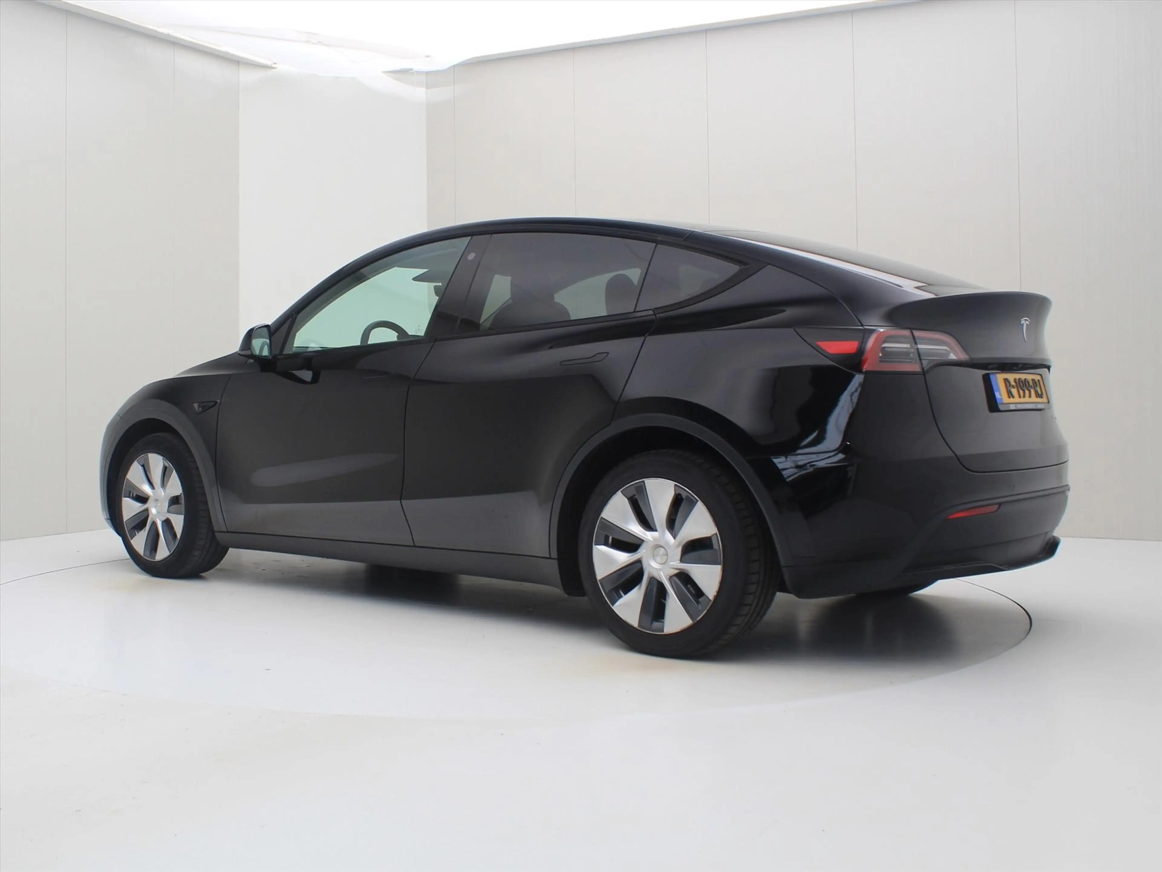 Tesla Model Y Long Range AWD 75kWh 351pk AMD RYZEN 92,5% SoH [ A — photo 5