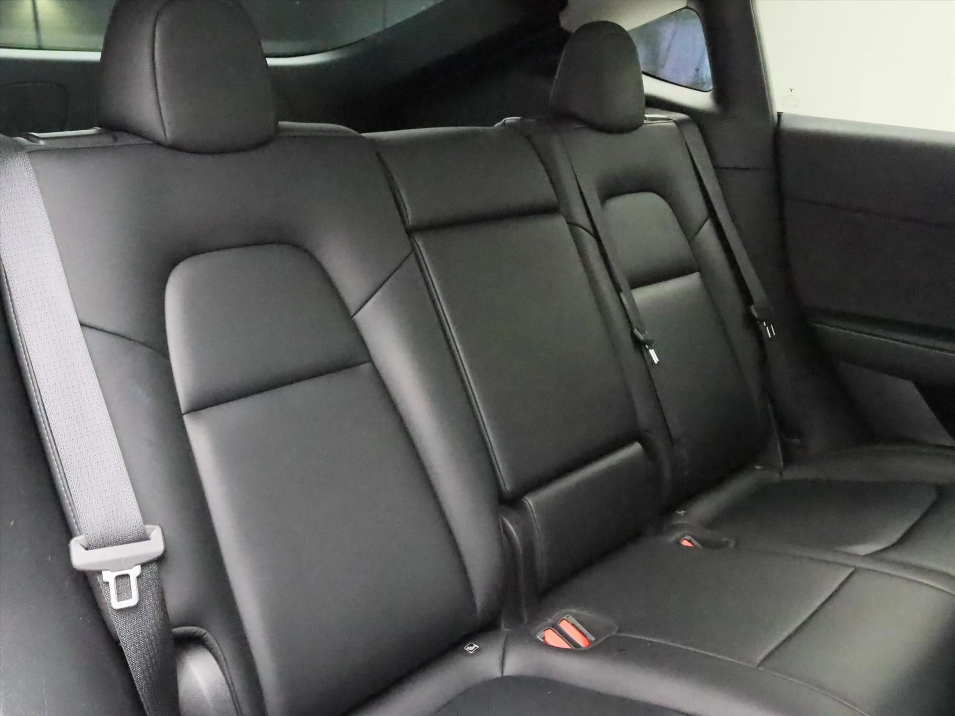 Tesla Model Y Long Range AWD 75kWh 351pk AMD RYZEN 92,5% SoH [ A — photo 11