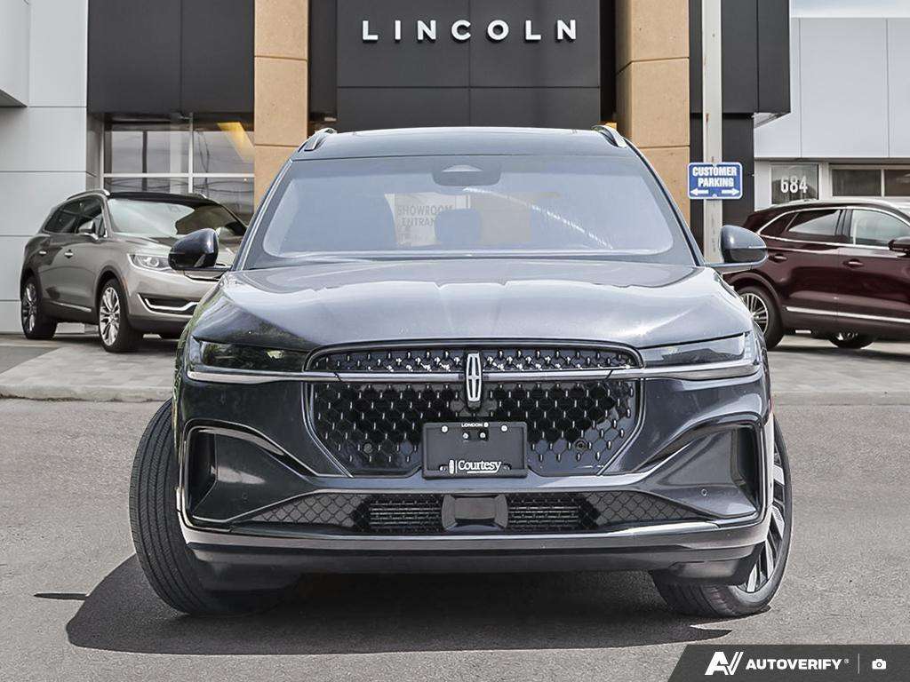 used 2024 Lincoln Nautilus car, priced at $48,589