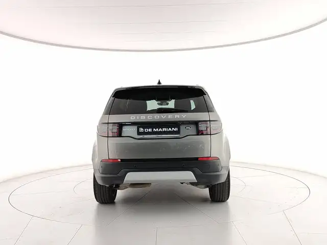 Land Rover Discovery Sport view 10