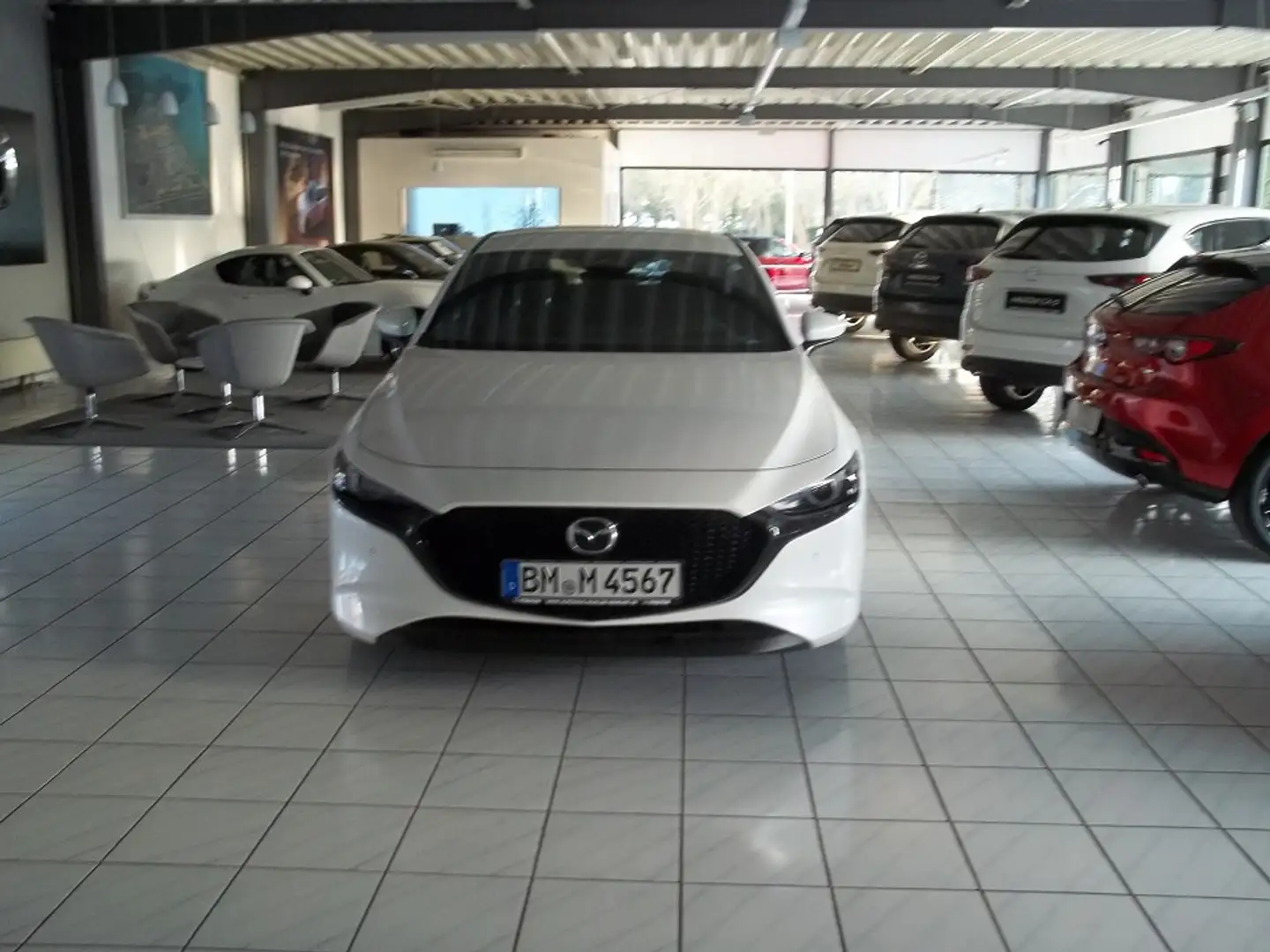 Mazda 3 2.5L e-SKYACTIV G 140ps Takumi Modell 2025 Weiß - 2