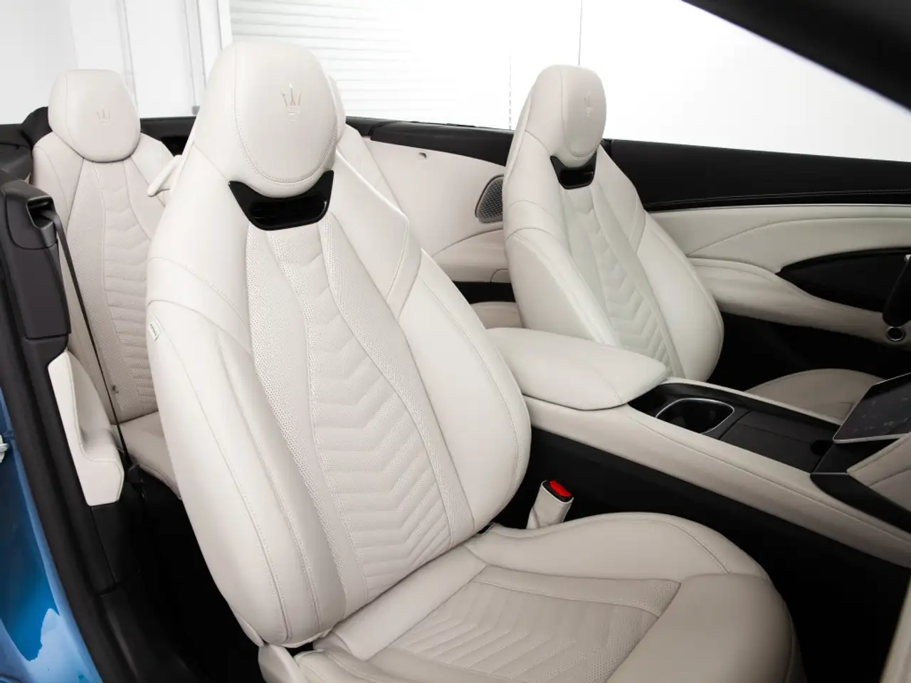 Maserati GranTurismo 2025 — фото 14
