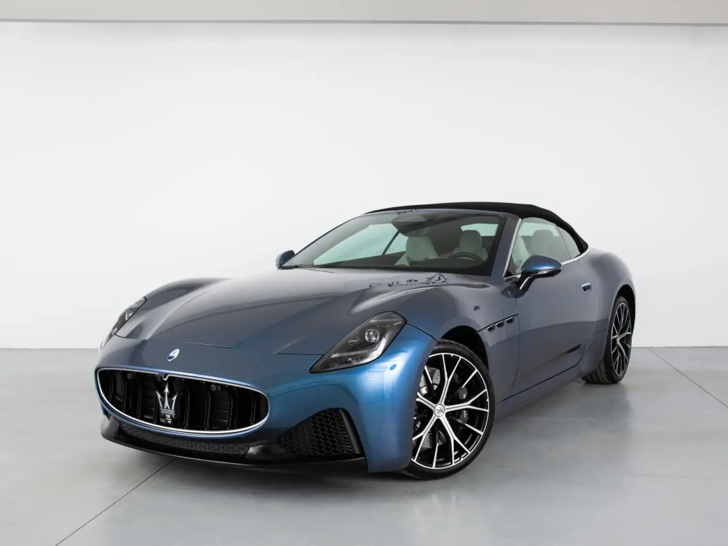 Maserati GranTurismo GranCabrio 490hp AWD Azul - 1