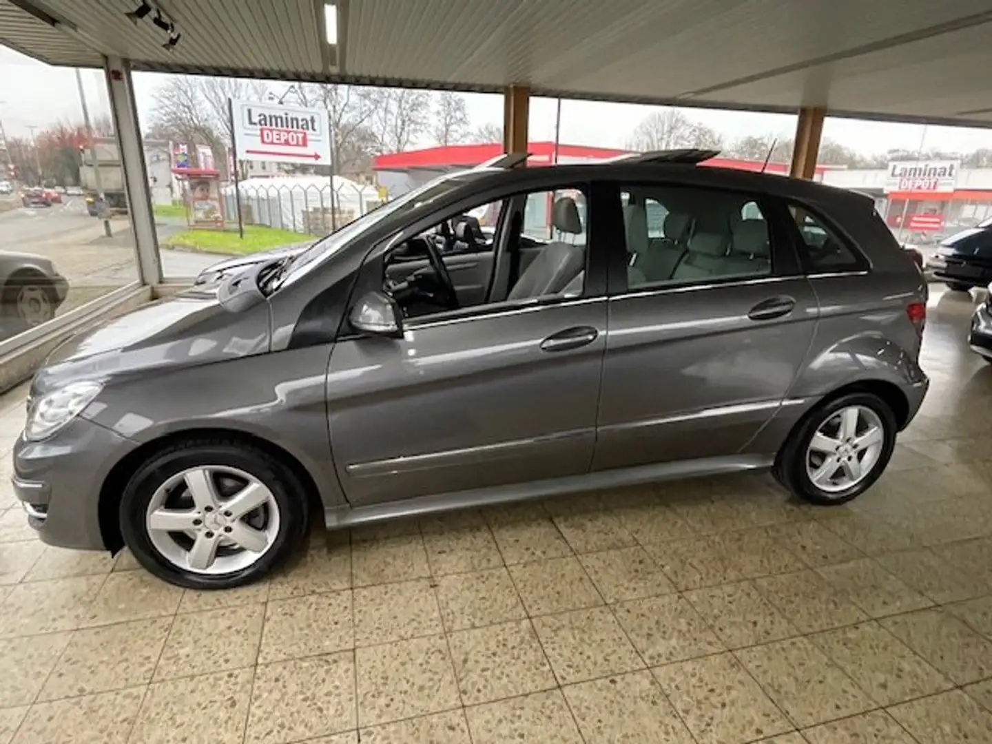 Mercedes-Benz B 180 B 180 CDI (245.207) Gris - 1