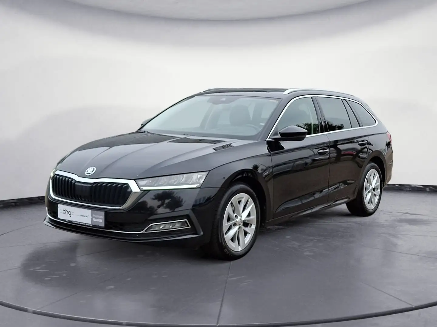 Skoda Octavia Combi 2.0 TDI DSG Style PanoDach HUD Led Noir - 2