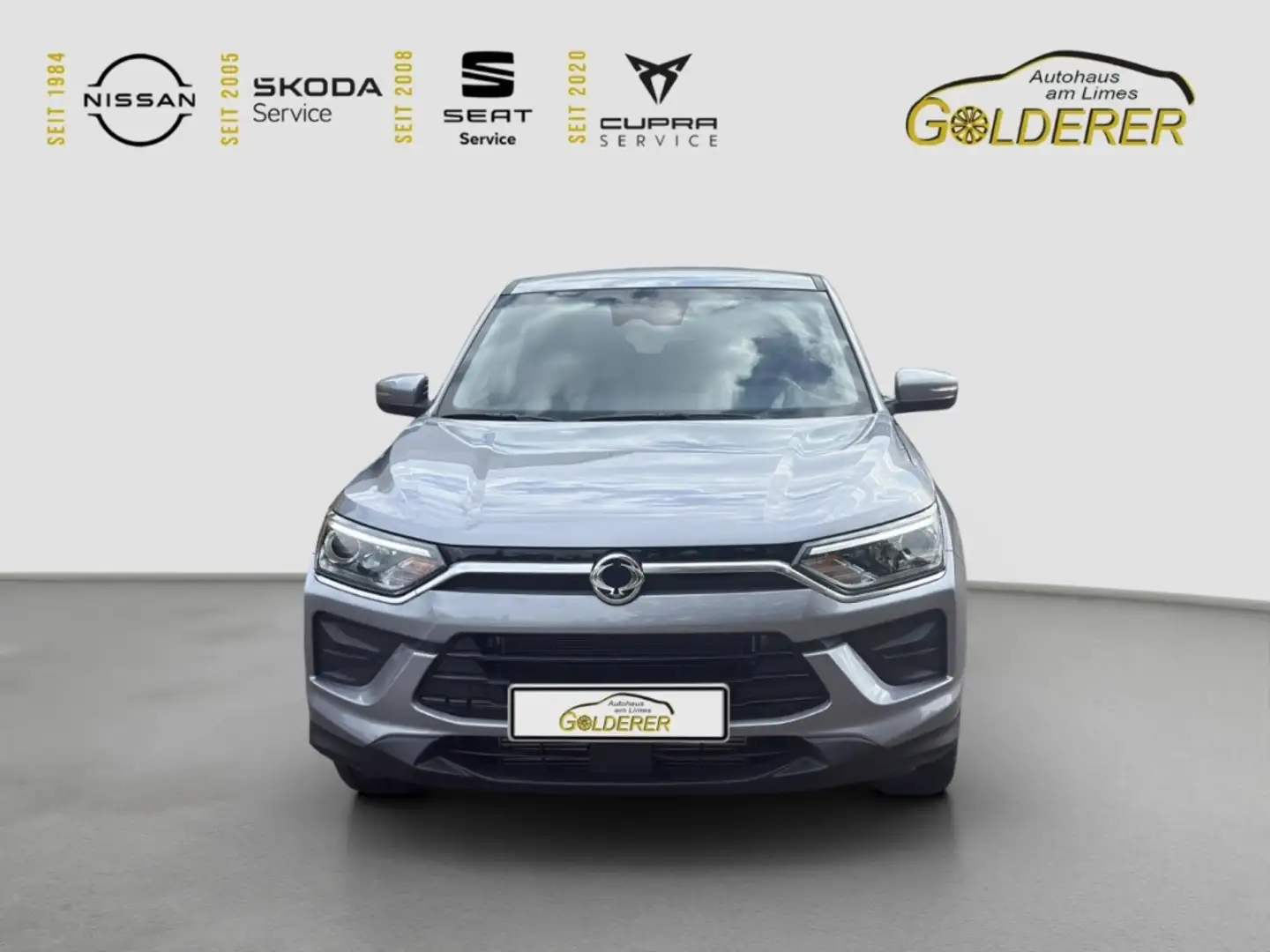 KGM Korando Nomad 1.5 T-GDi 6-AT 2WD Navi Digitales Cockpit AC Gris - 2