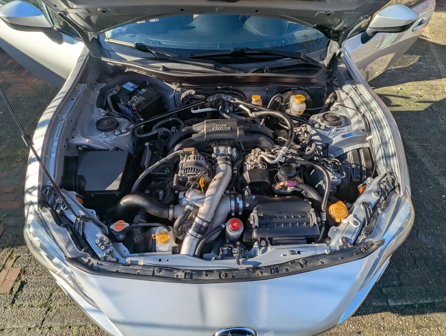 Subaru BRZ BRZ 2.0 Sport Executive 310PK HKS V2 Supercharger Plateado - 2