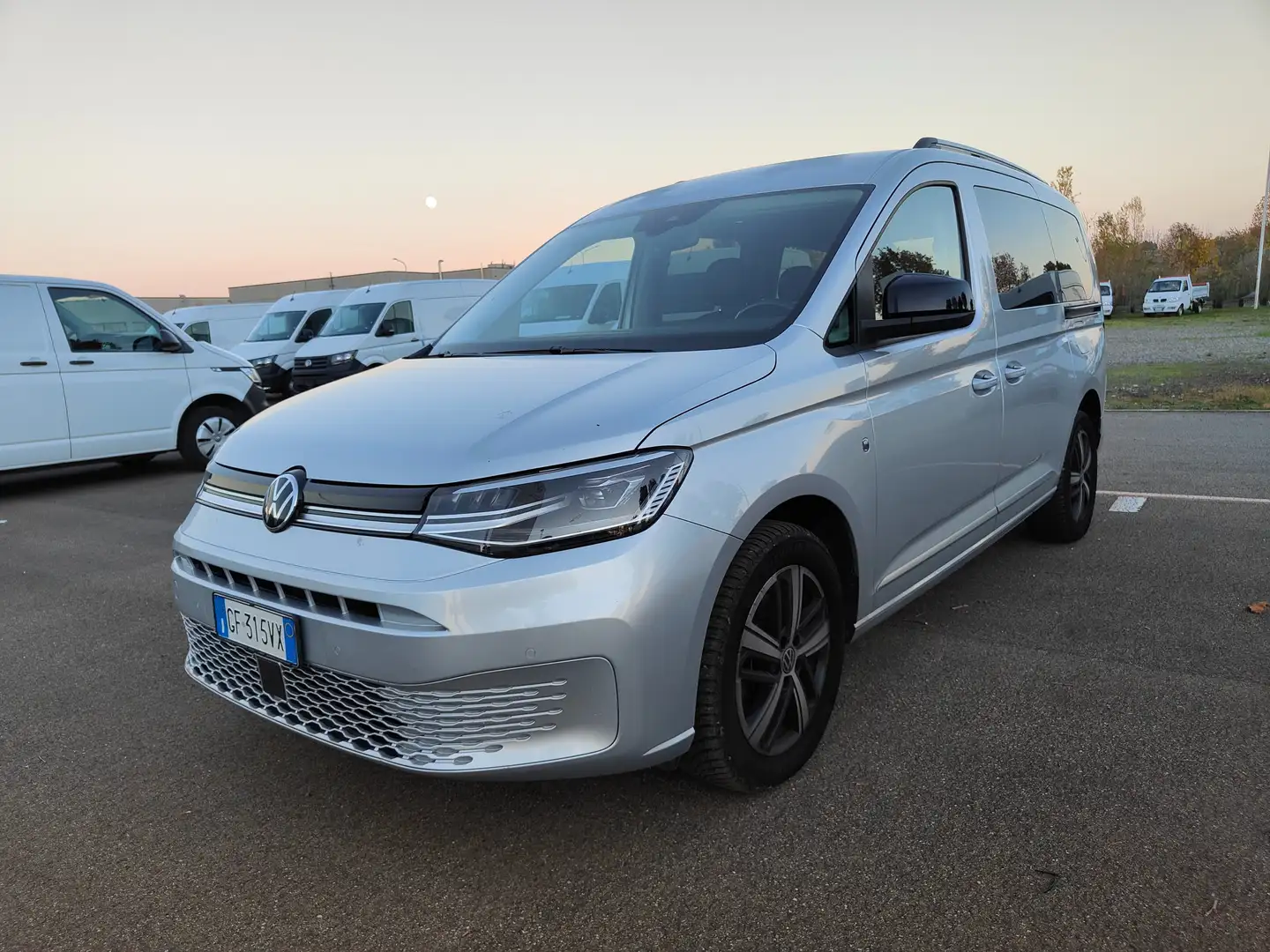 Volkswagen Caddy 2.0 TDI 122 CV DSG MAXI STYLE AUTOCARRO N1 5 Posti Grigio - 1