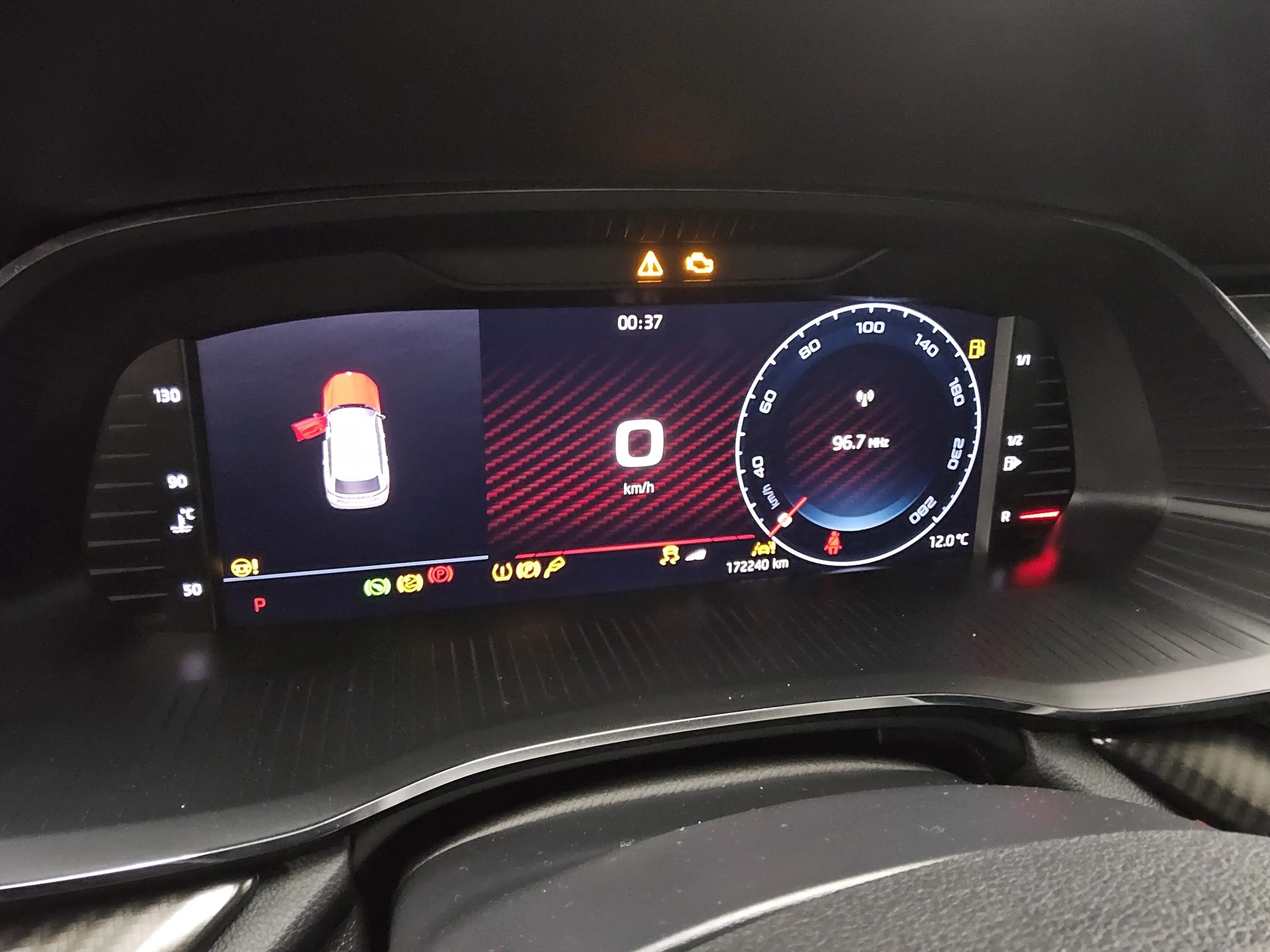 Skoda Octavia OCTAVIA T-LEDER NAVI SPORTSITZE KLIMAAUT RADIO TEMPO MFL SHZ VC PDC HUD ACC Matrix — photo 10