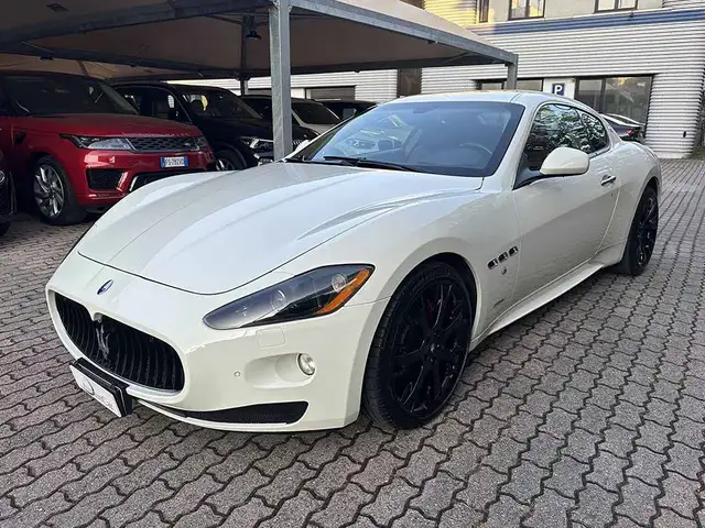 2011 Maserati Granturismo in White for sale