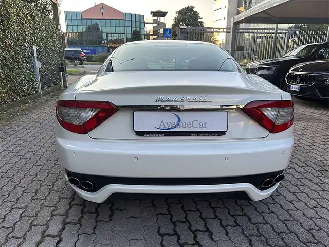 Maserati Granturismo view 6