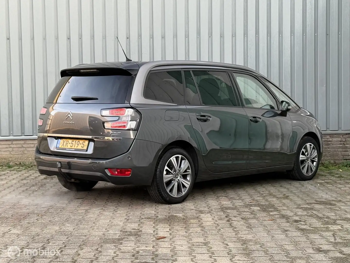 Citroen Grand C4 Picasso 1.6 e-THP AUT.|7-Pers|JBL|Massage| Grau - 2