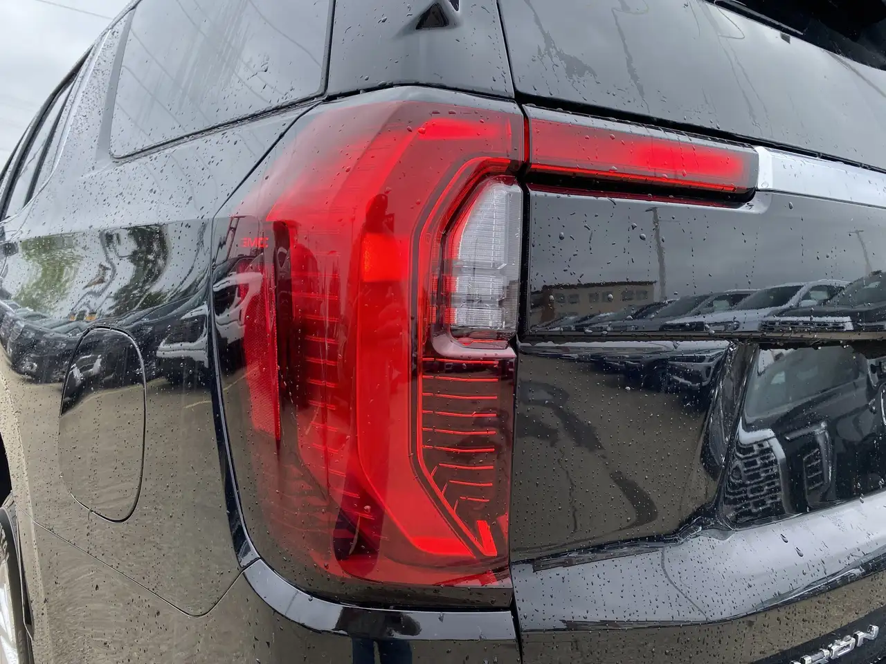 GMC Yukon photo GMC Yukon