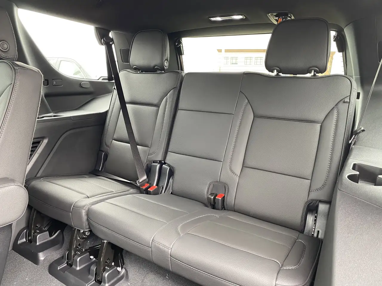 GMC Yukon photo GMC Yukon