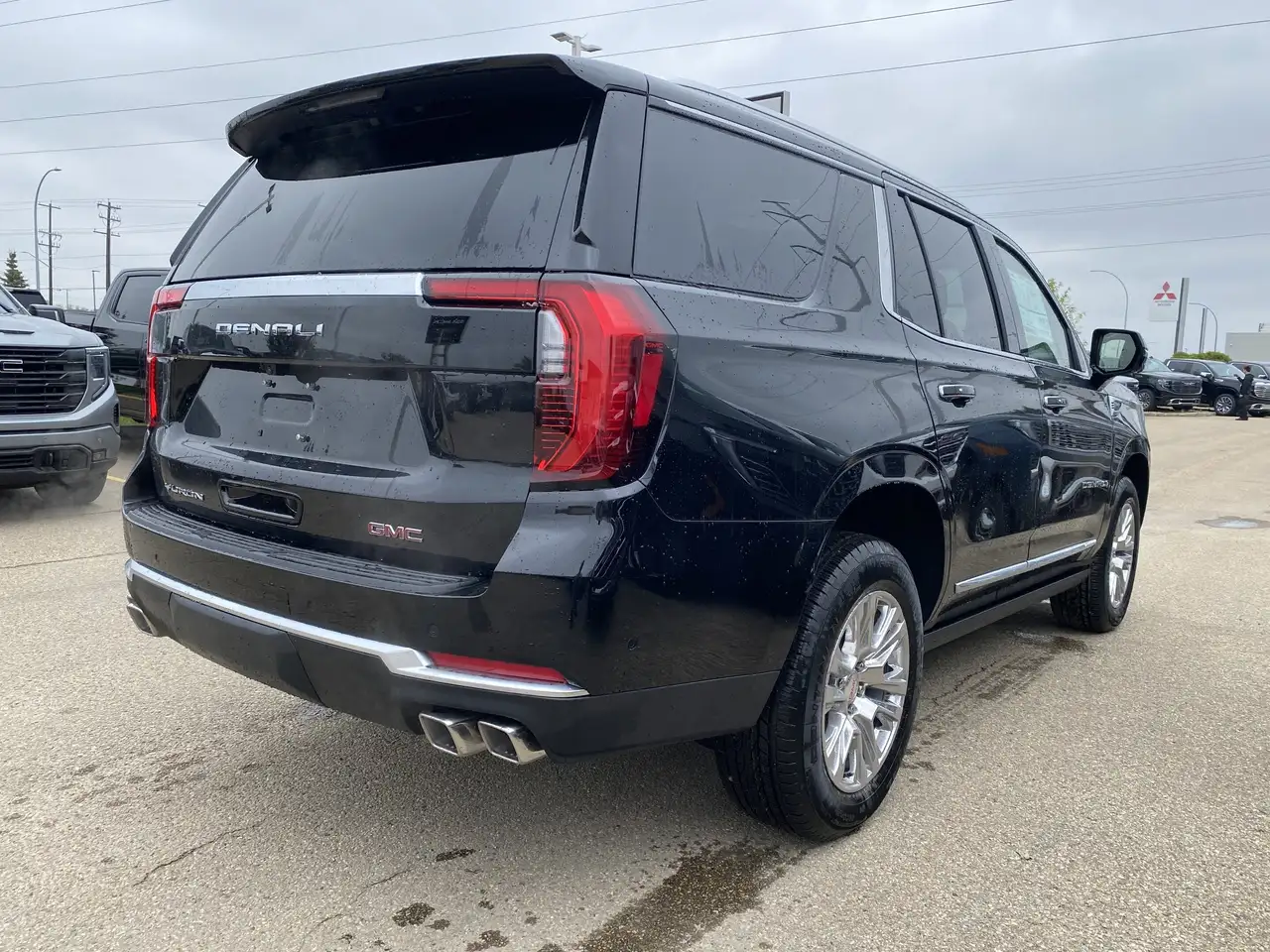 GMC Yukon photo GMC Yukon