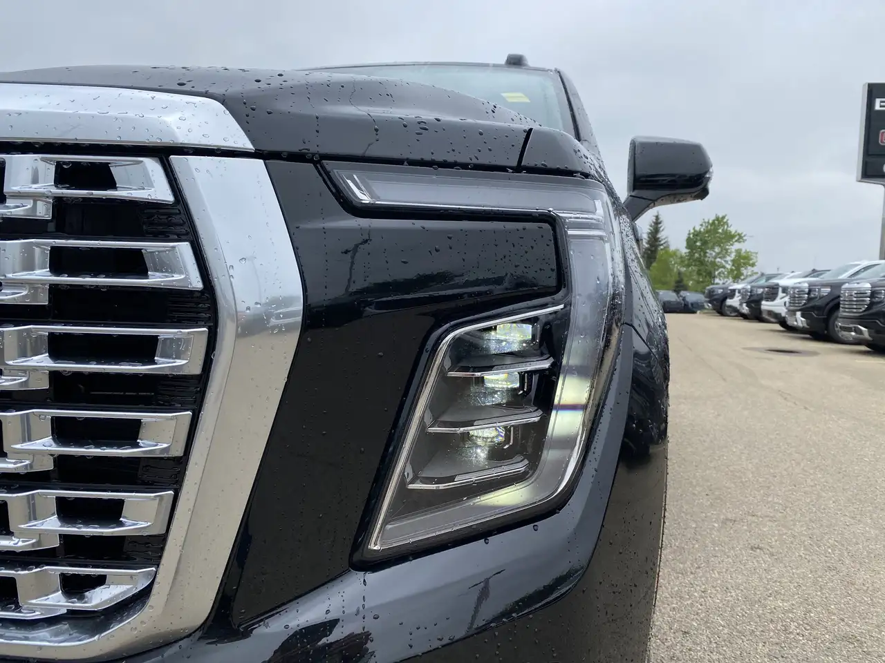 GMC Yukon photo GMC Yukon