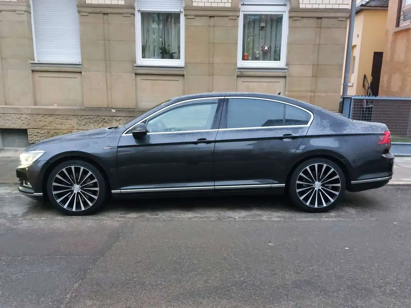 Volkswagen Passat Passat 2.0 TSI (BlueMotion Technology) 4Motion DSG Grau - 1