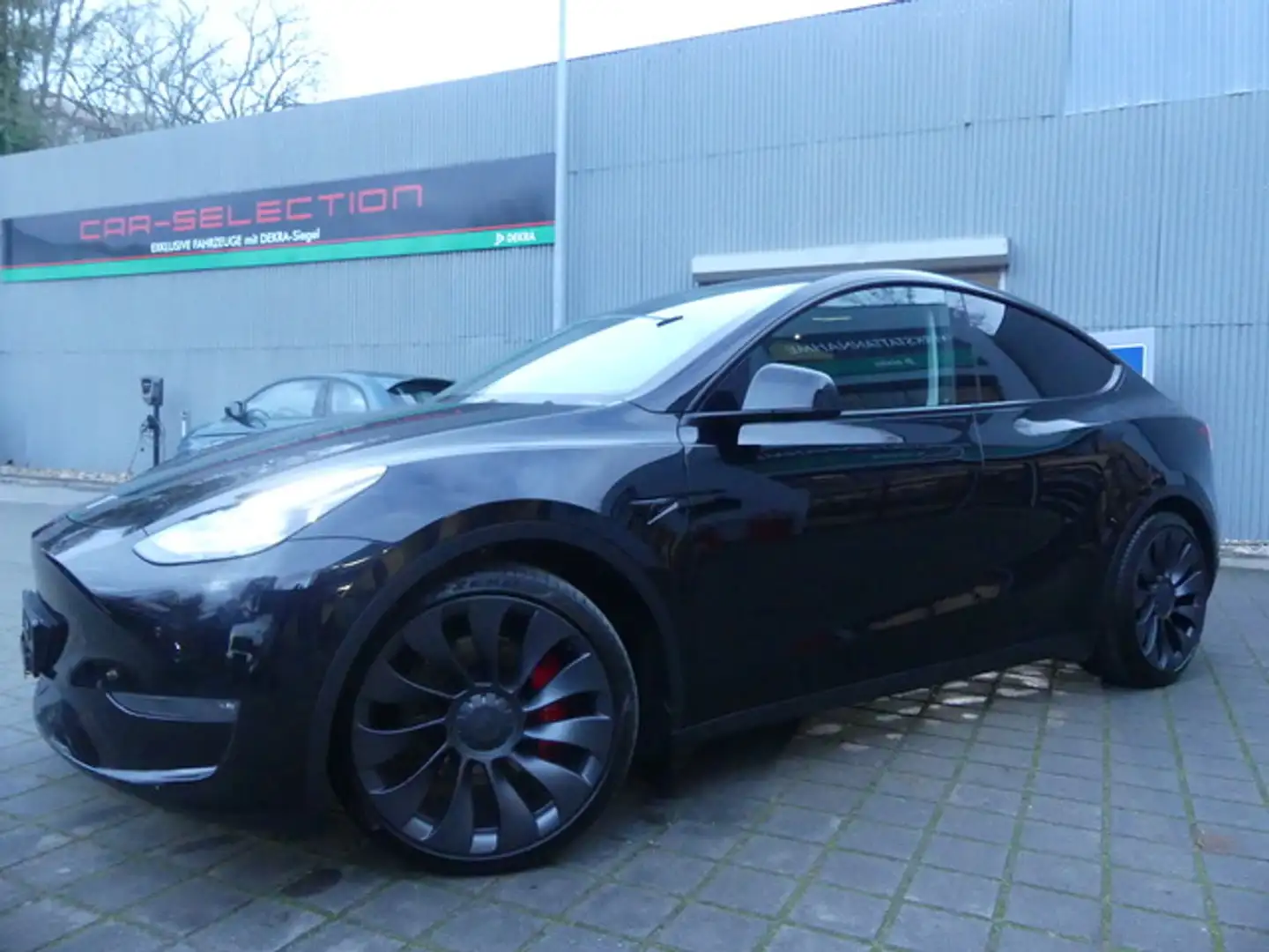 Tesla Model Y Performance Dual AWD PANO/21"/MWST/393KW Noir - 2