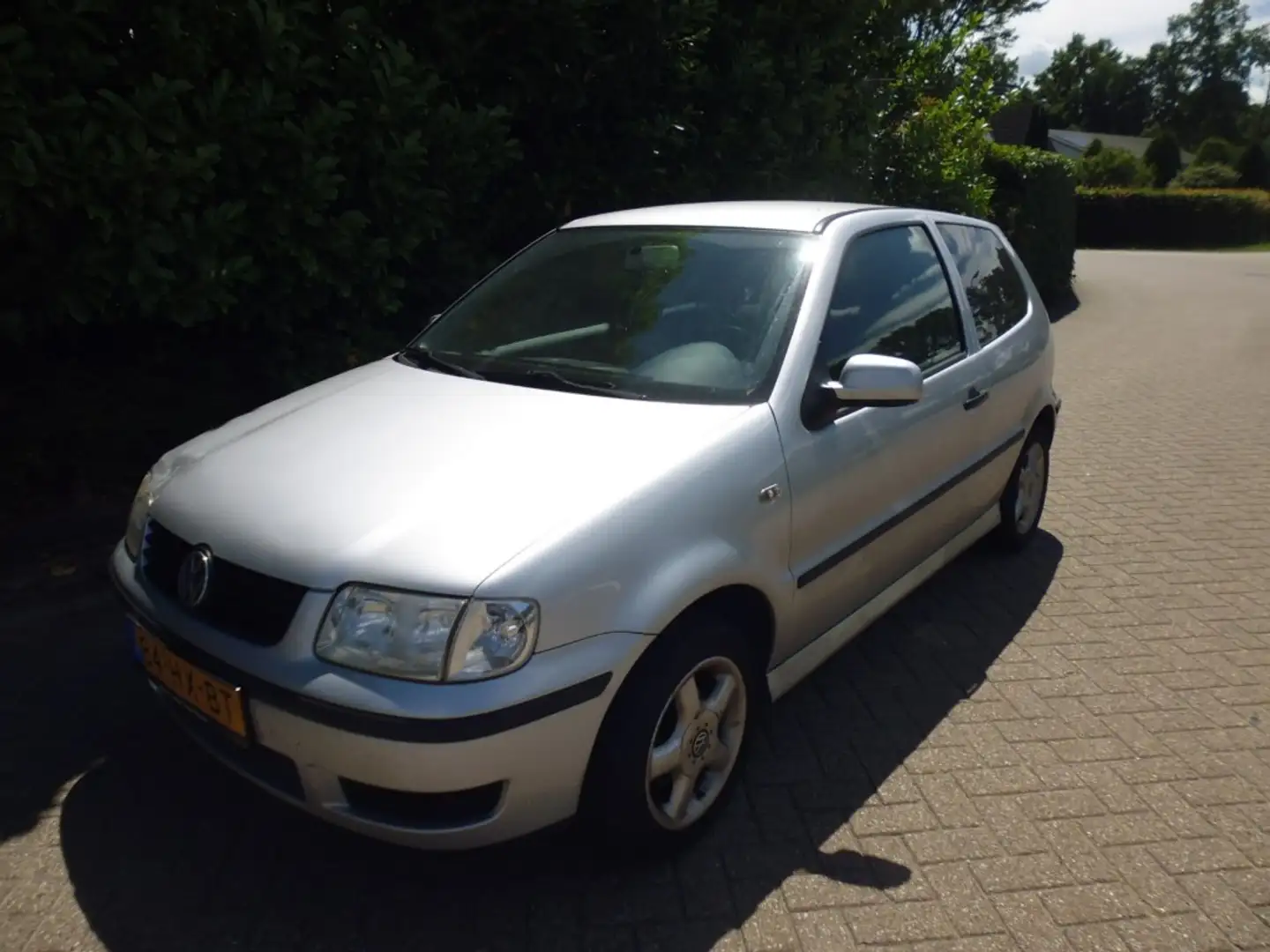Volkswagen Polo 1.4 16v Trenline STUURBEKRACHTING LMV TREKHAAK Grijs - 1
