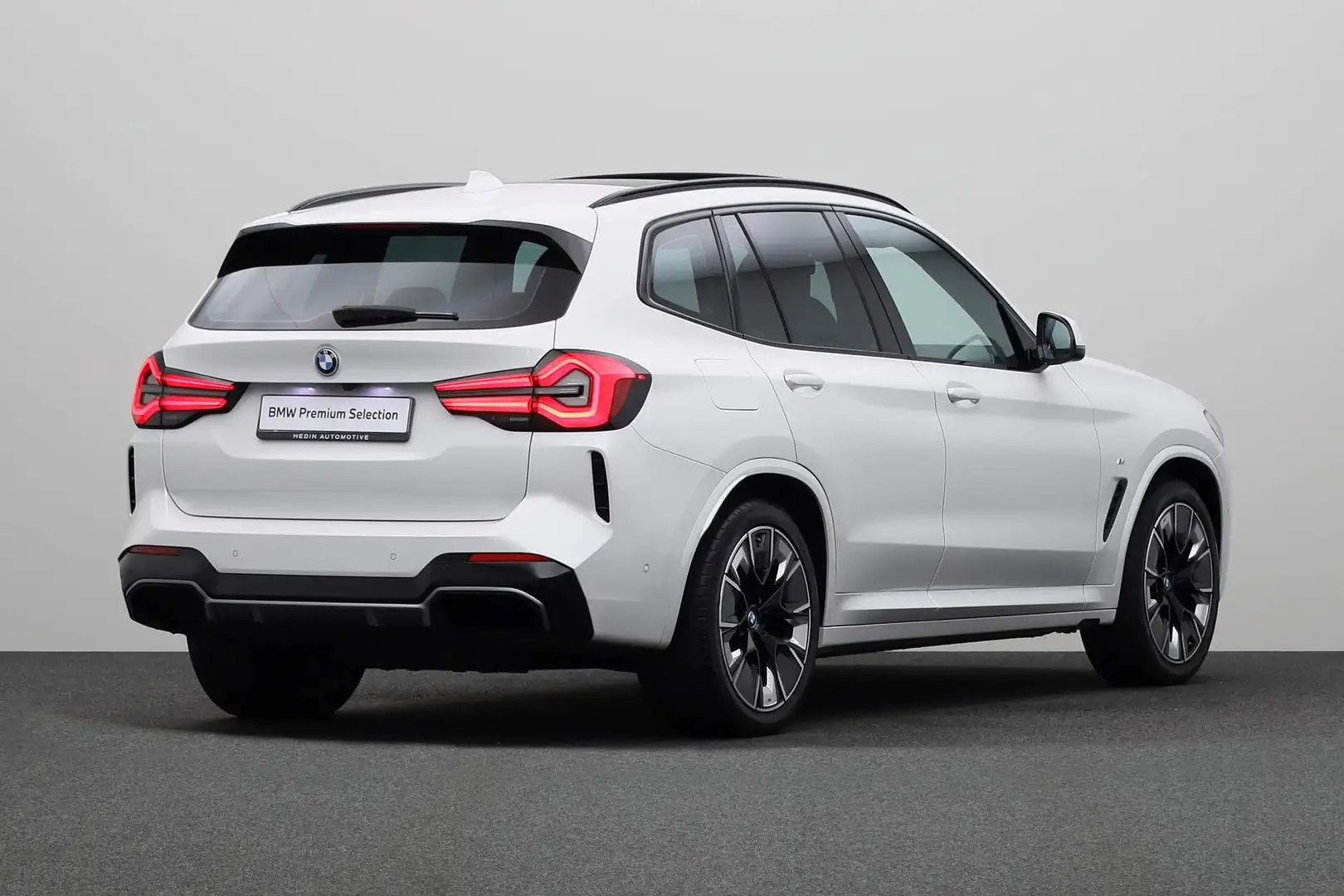 BMW iX3 Executive 80 kWh | Driving Assistant Professional Blanc - 2