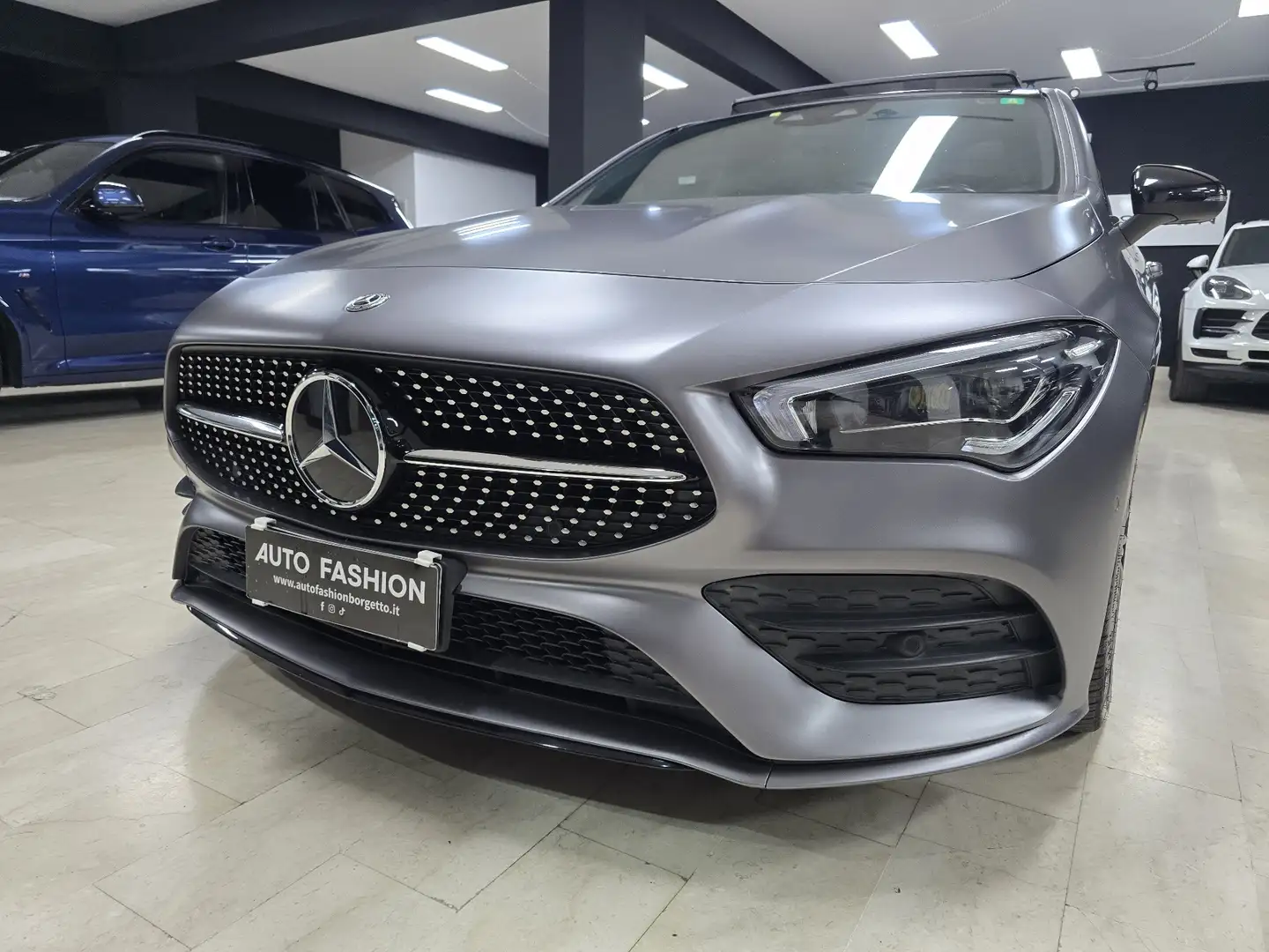 Mercedes-Benz CLA 200 CLA Sh.Brake - X118 Shooting Brake d Premium auto Gris - 2