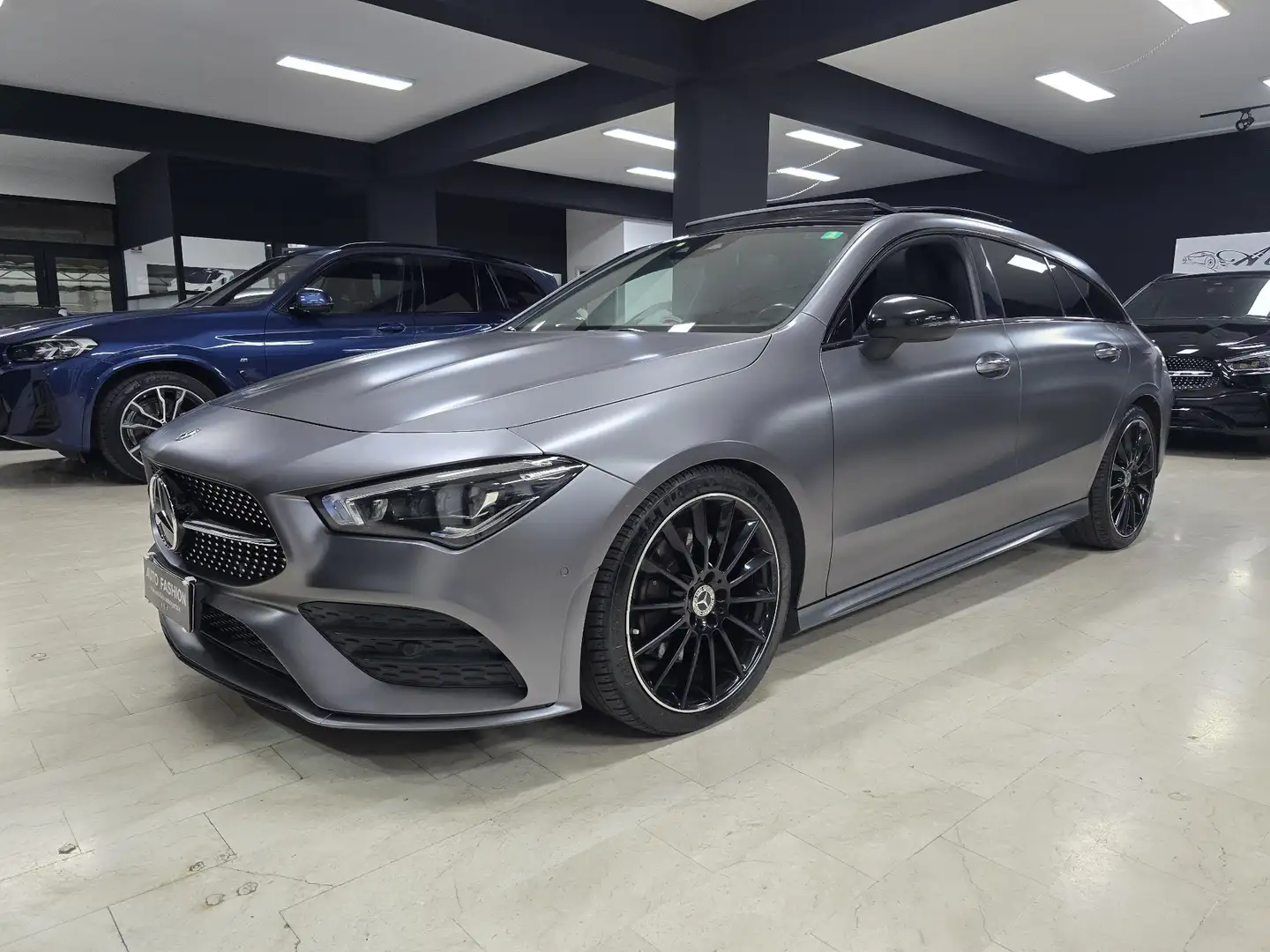 Mercedes-Benz CLA 200 CLA Sh.Brake - X118 Shooting Brake d Premium auto Gris - 1