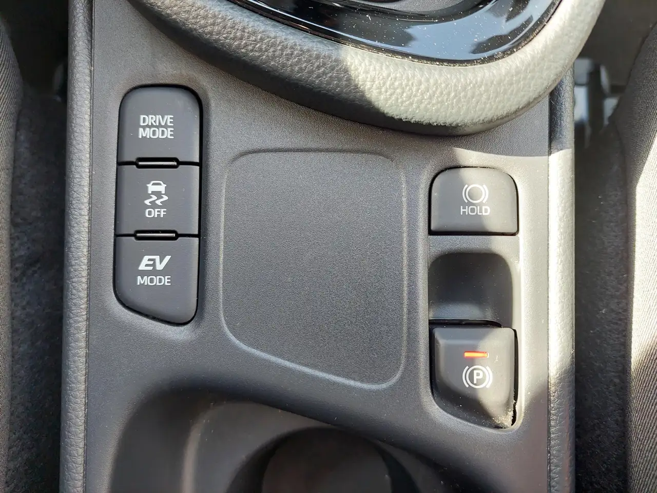 Toyota Yaris Cross 1.5 VVT-ie Hybrid 85kW Executive CVT, миниатюра 29