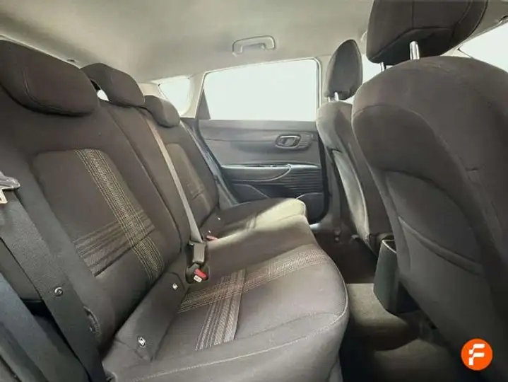 Hyundai Bayon 1.0 TGDI 48V Tecno 2023, foto 19