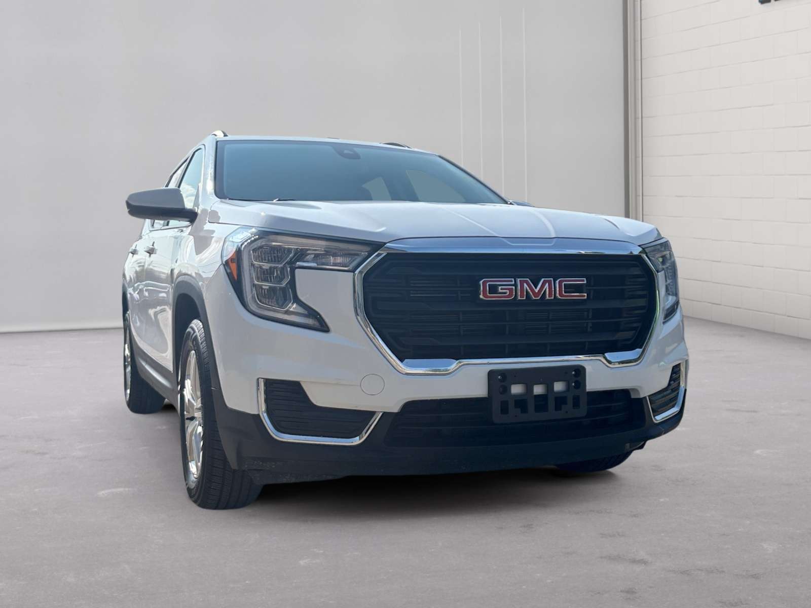 used 2024 GMC Terrain car, priced at $26,757