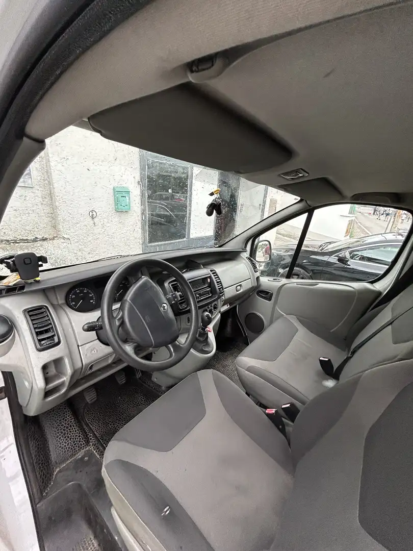 Renault Trafic - 1