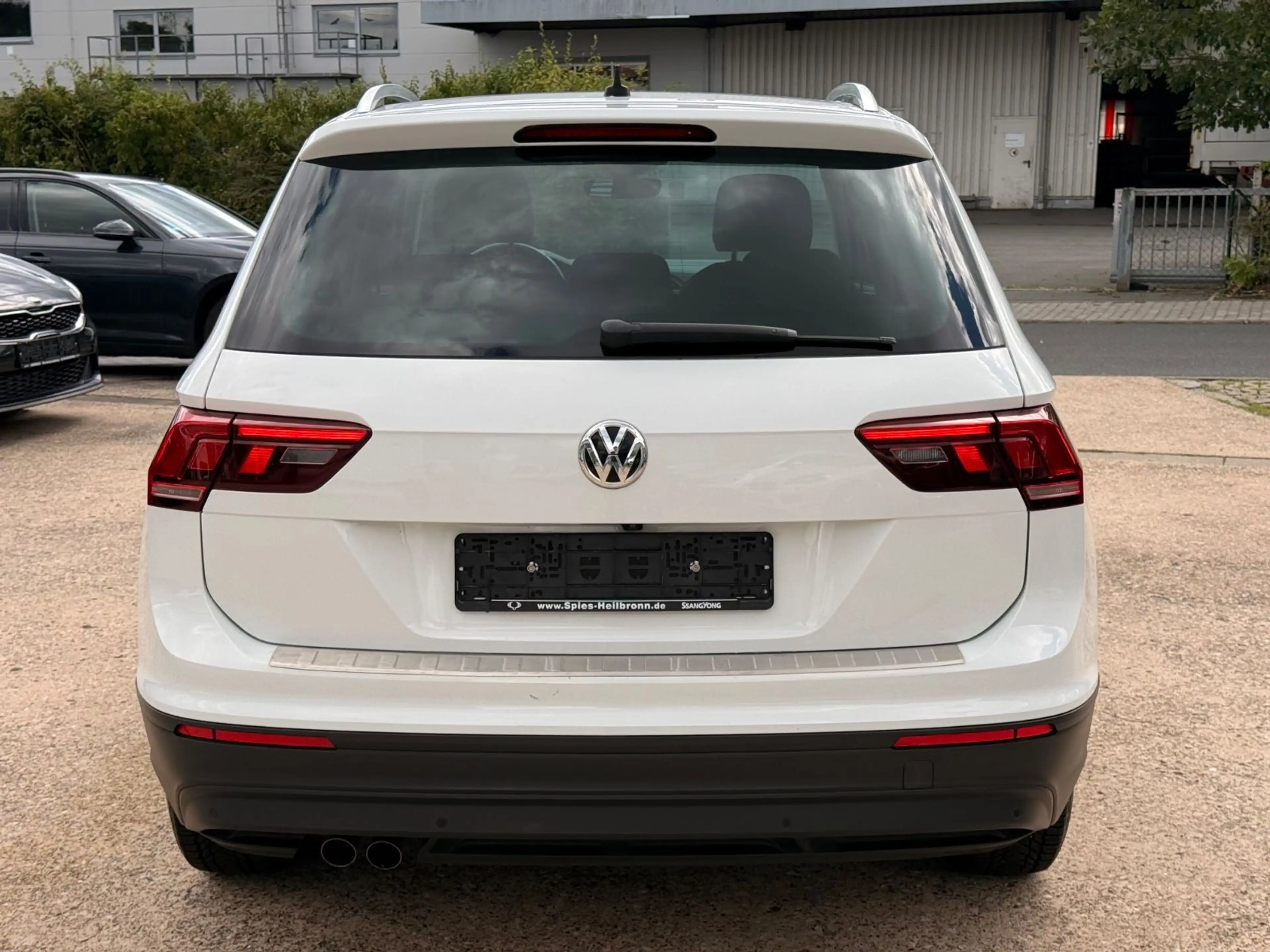Volkswagen Tiguan United Exclusive 4Motion — photo 5