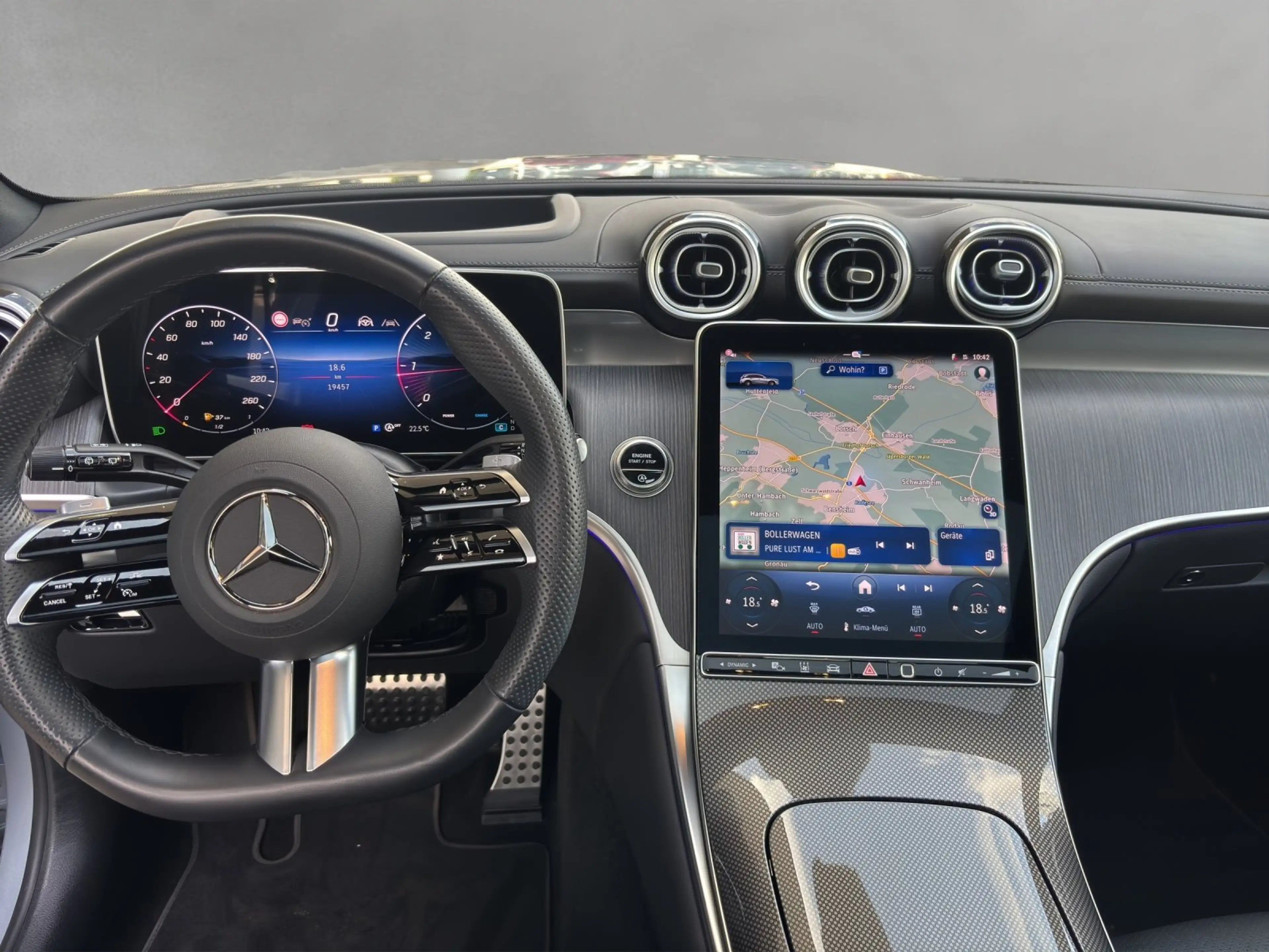 Mercedes-Benz GLC 450 GLC450d AMG Prem+ DISTRO Standhz AHK Massage HUD — photo 11