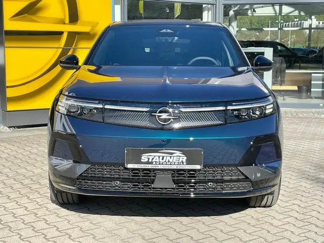 Opel Grandland view 5