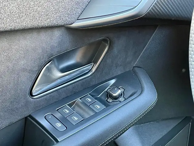 Opel Grandland view 14